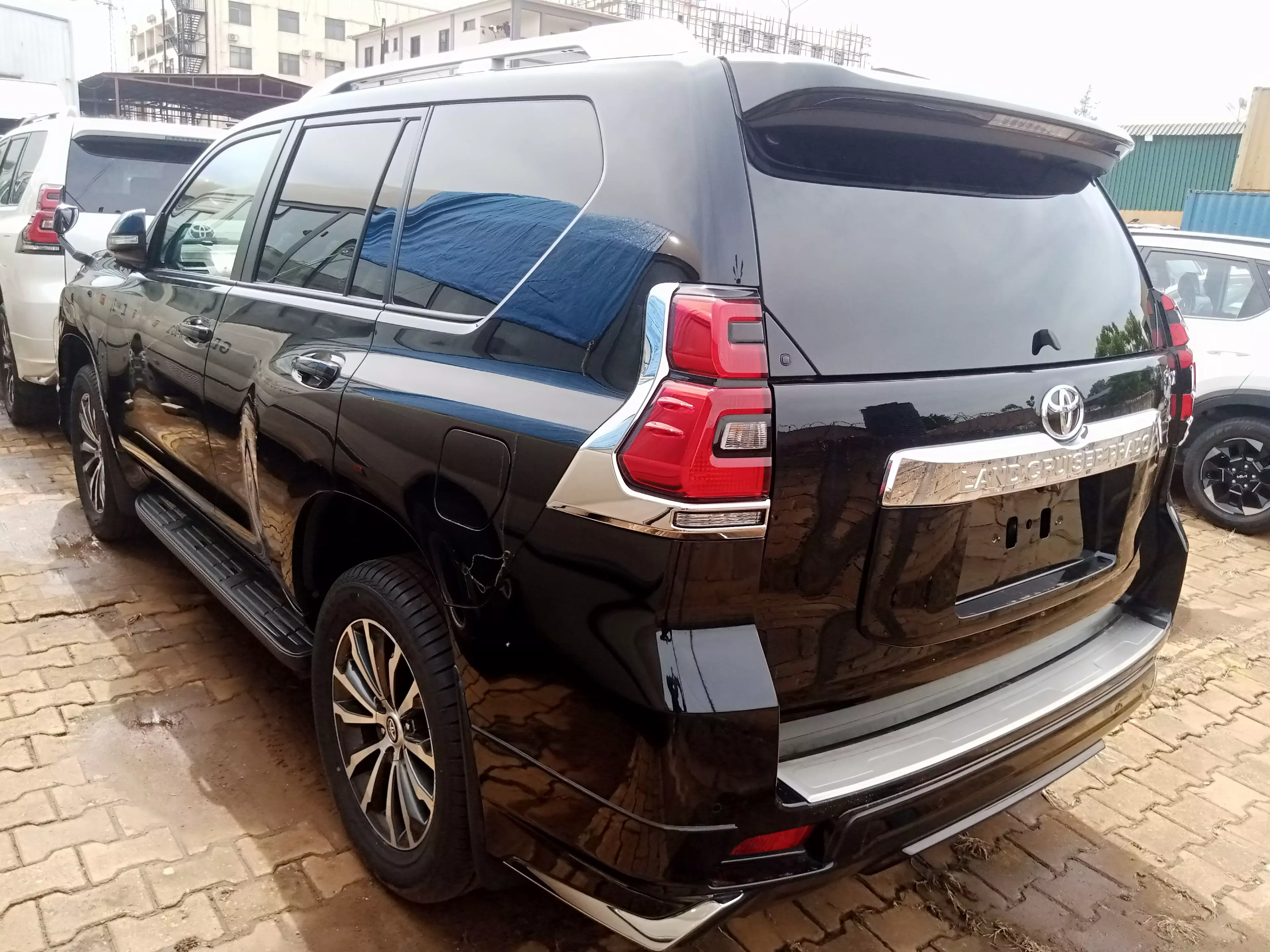 Toyota Landcruiser Prado   - 2018