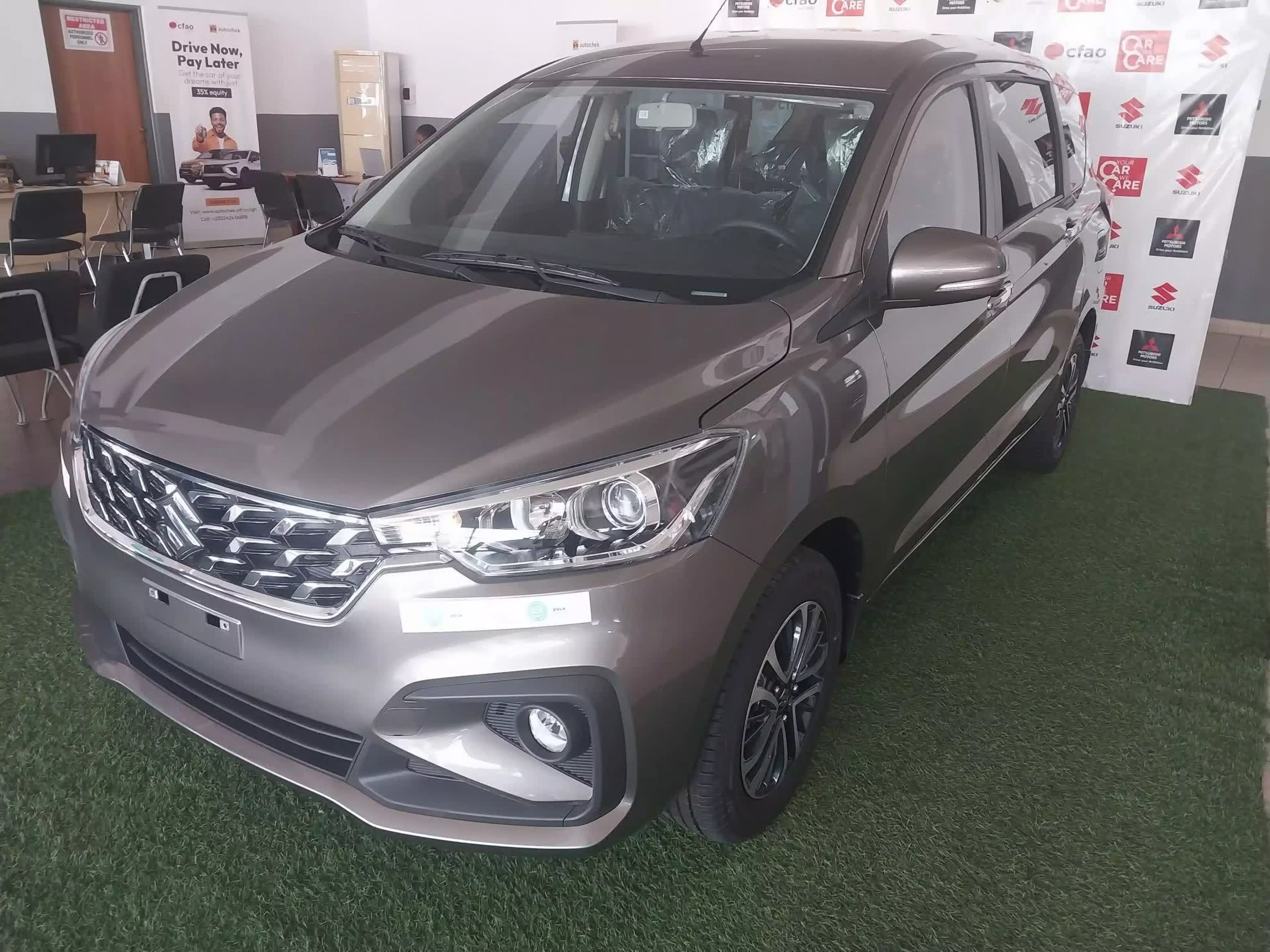 SUZUKI Ertiga GLX - 2023