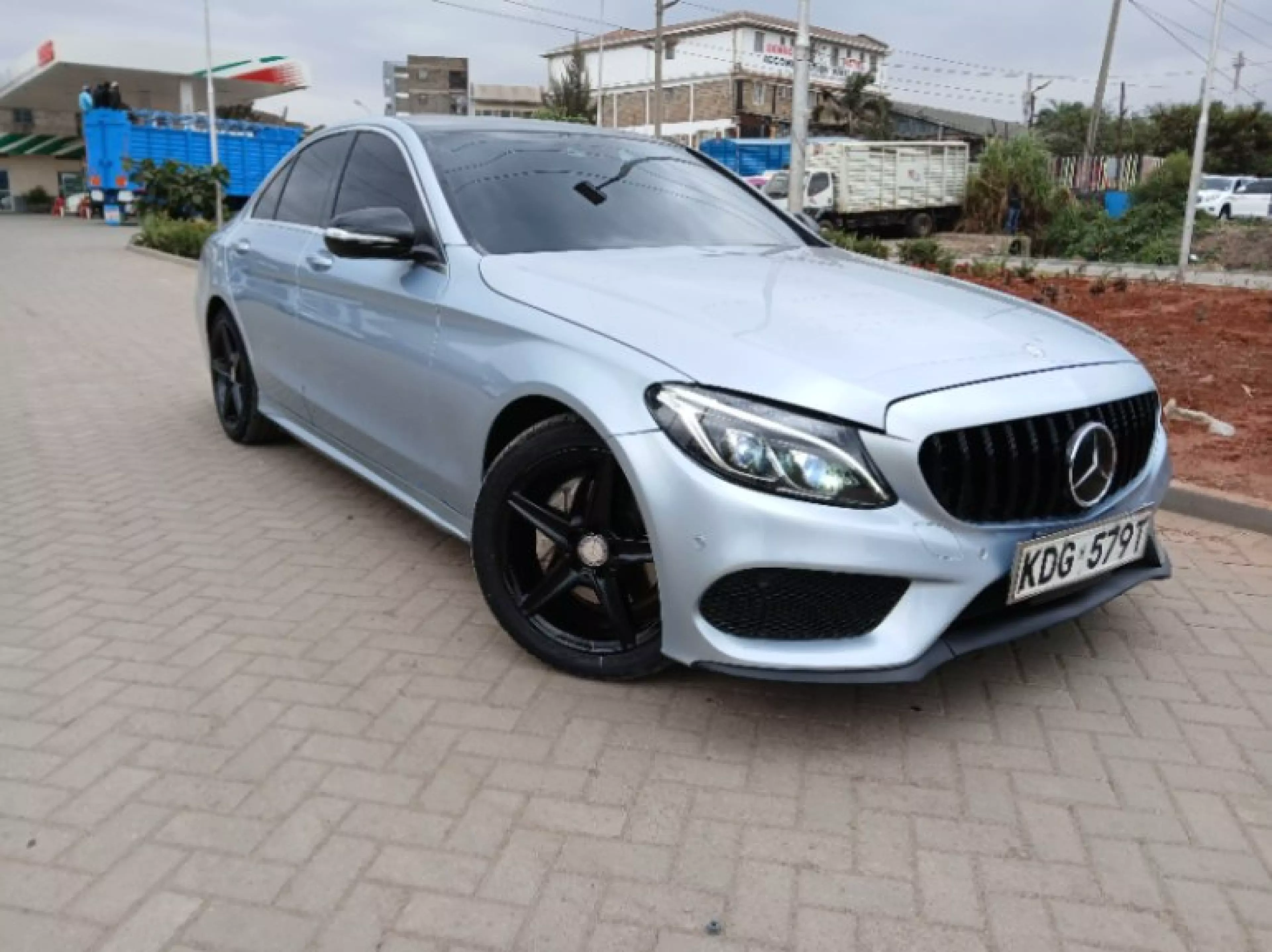Mercedes-Benz C200 - 2015