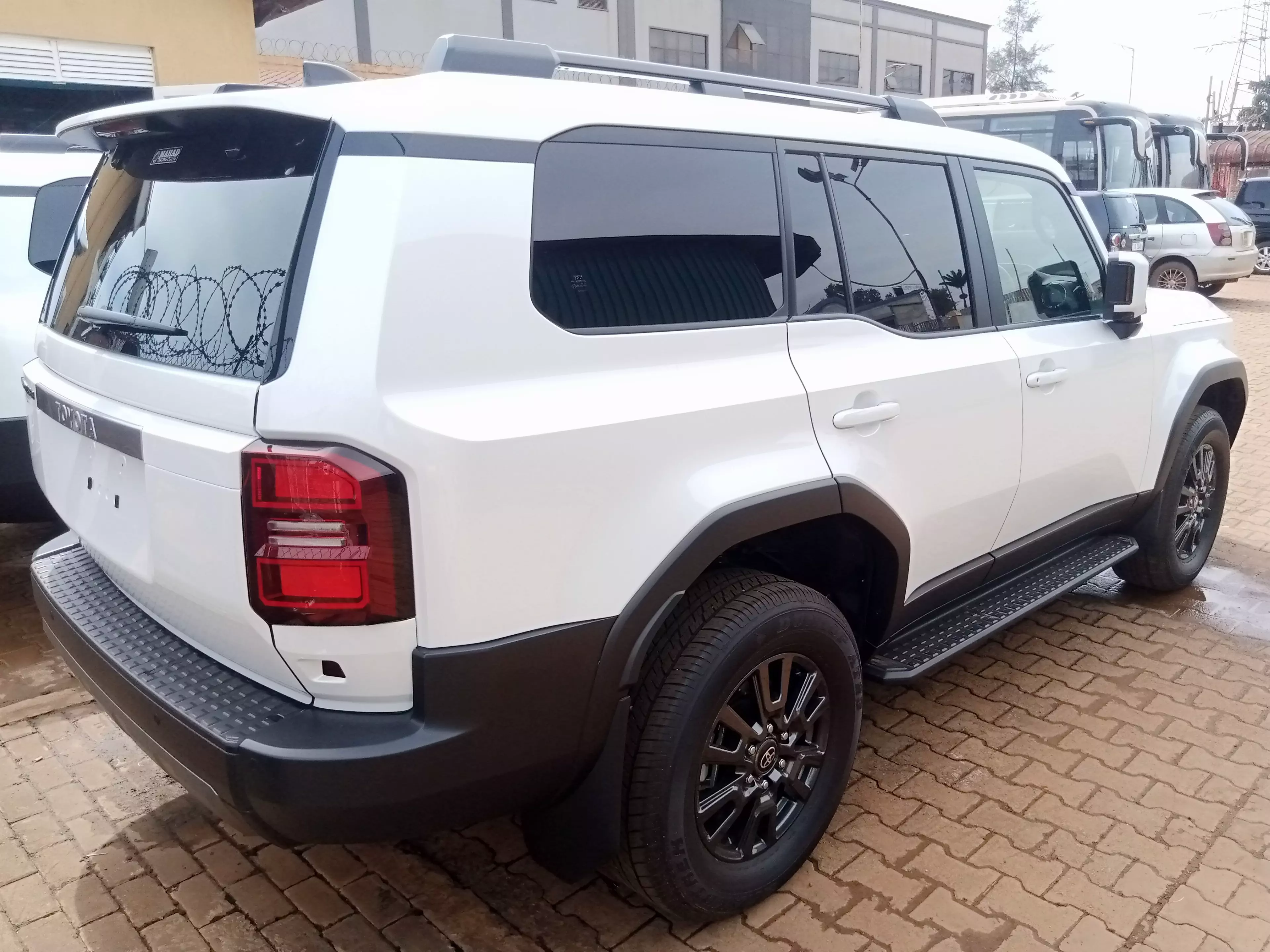 Toyota Land Cruiser   - 2024