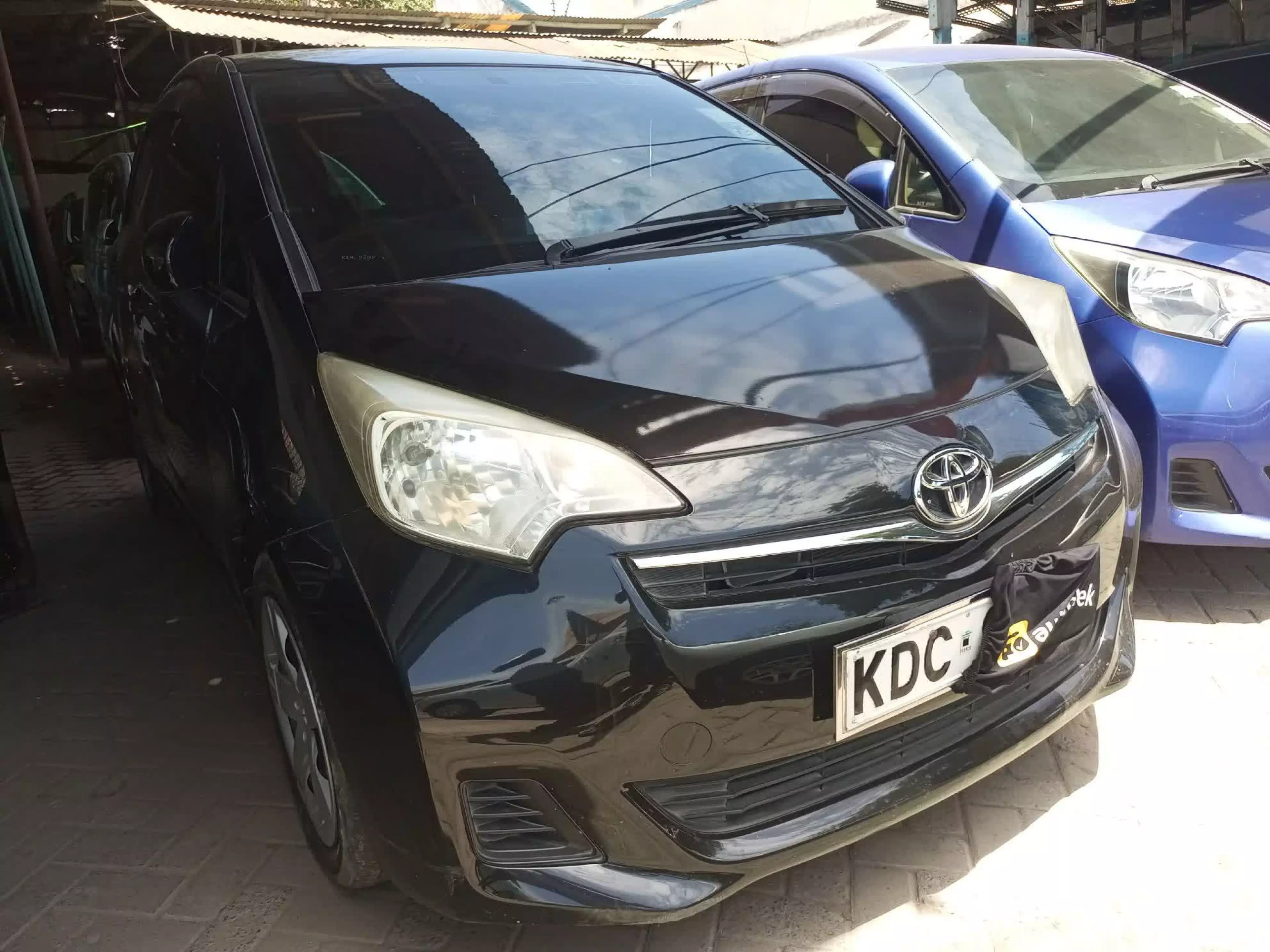 Toyota Ractis - 2014