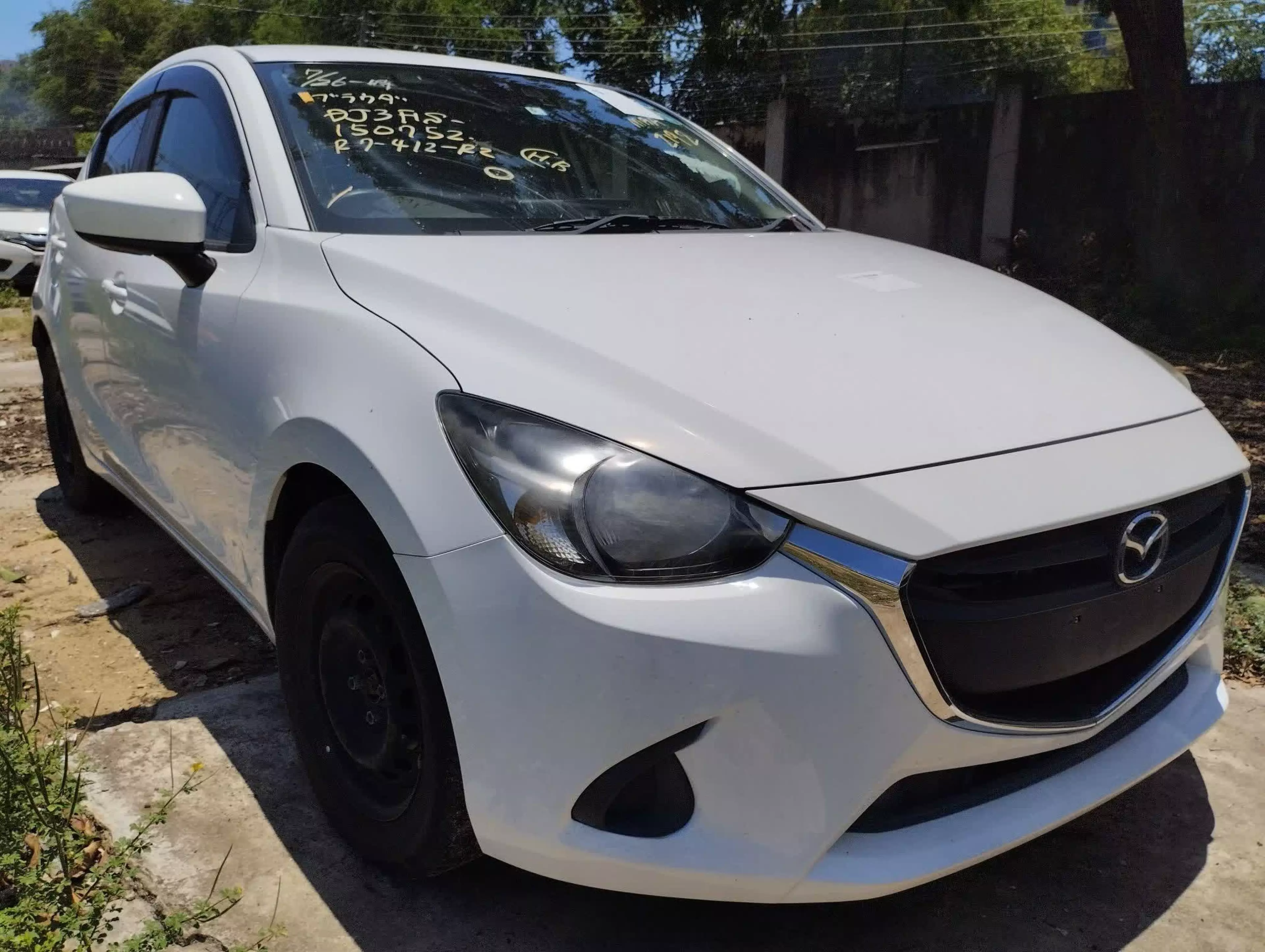 Mazda Demio  - 2016