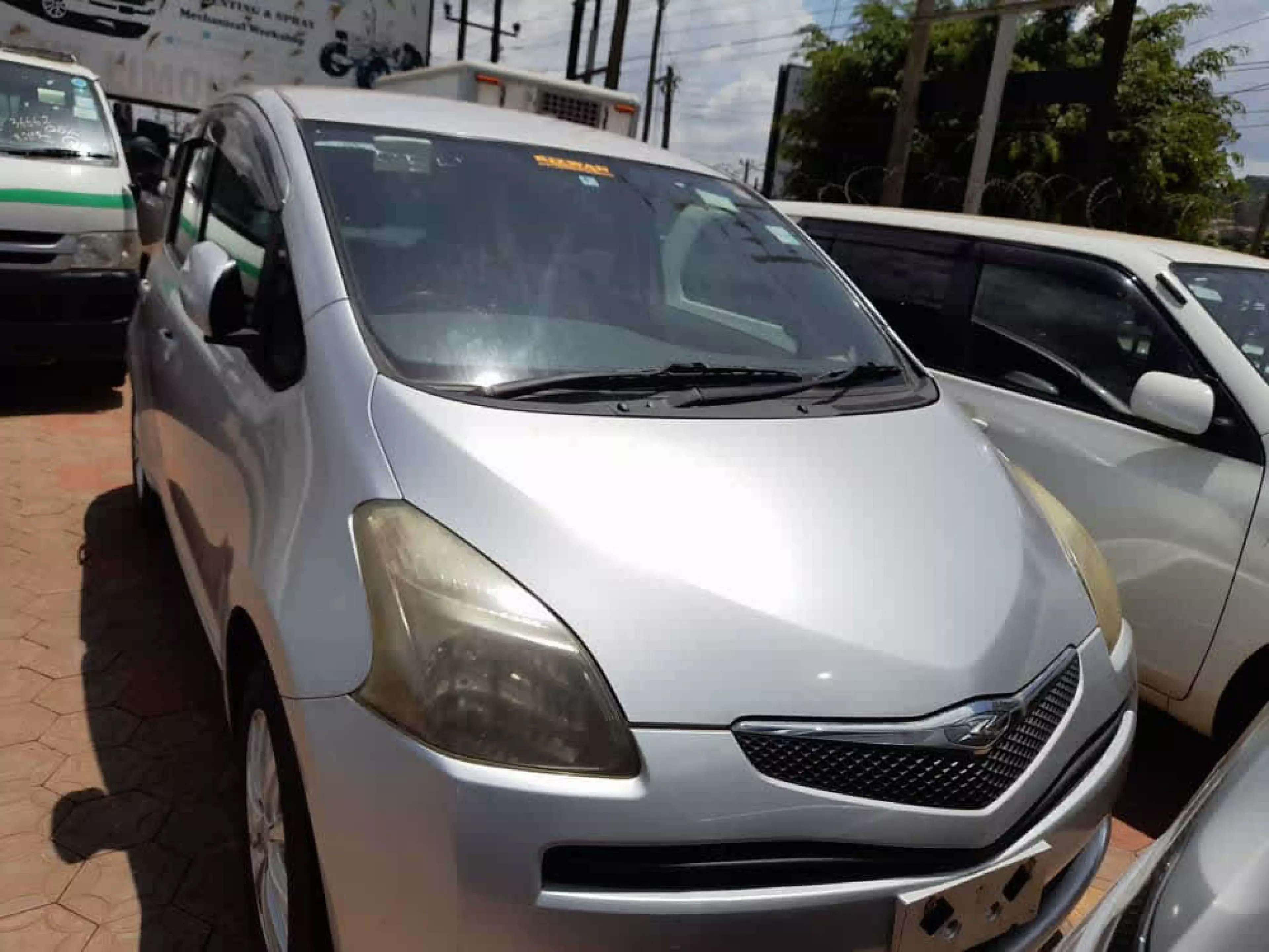 Toyota Ractis - 2008