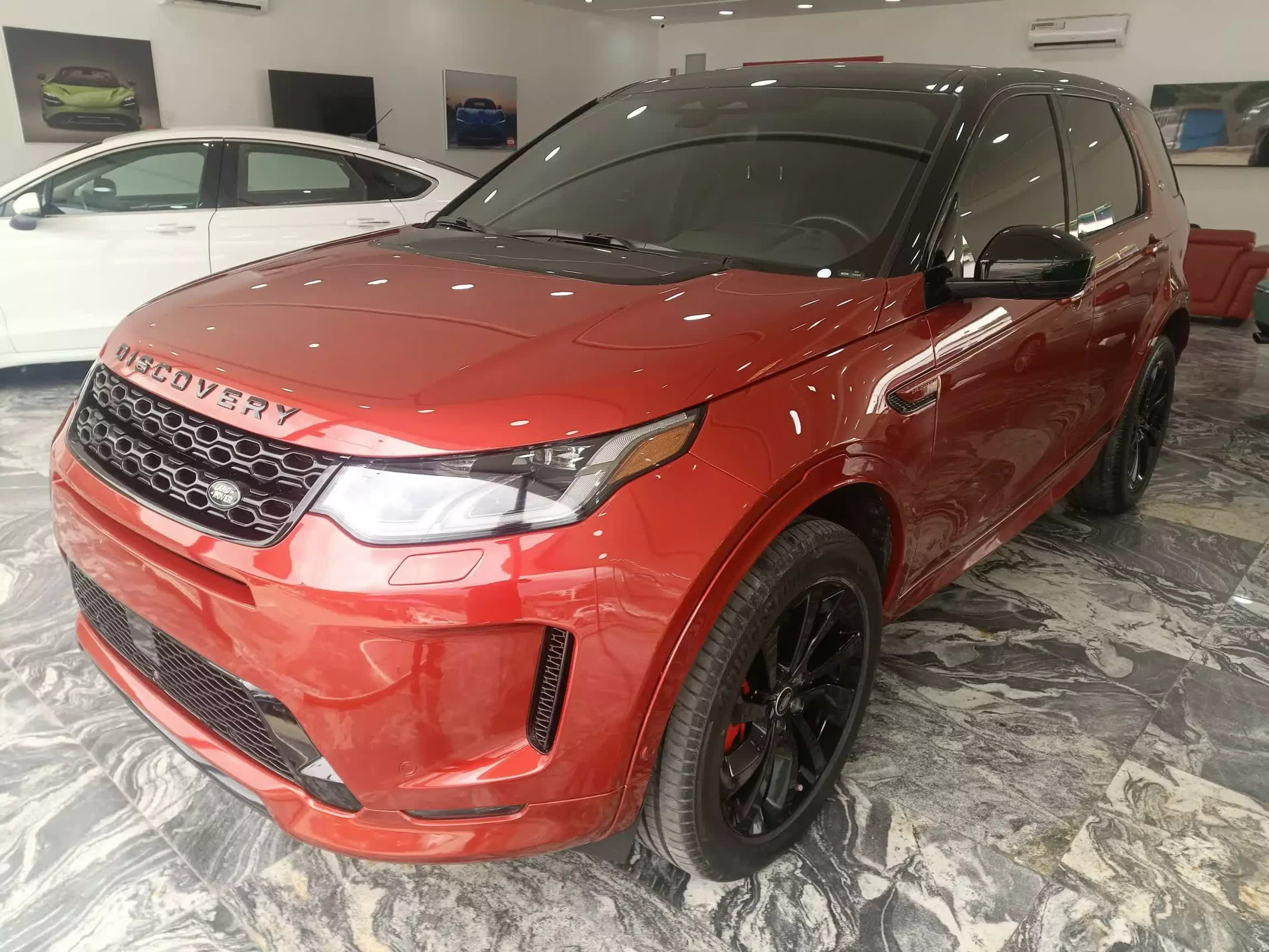 Land Rover Discovery Sport - 2021