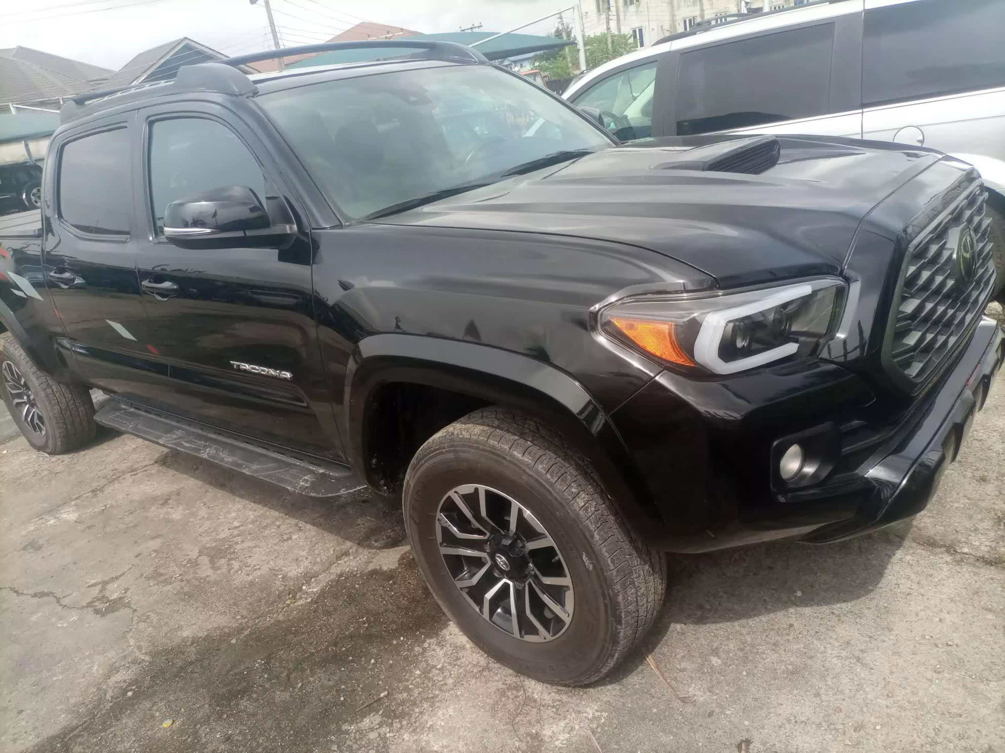 Toyota Tacoma - 2019