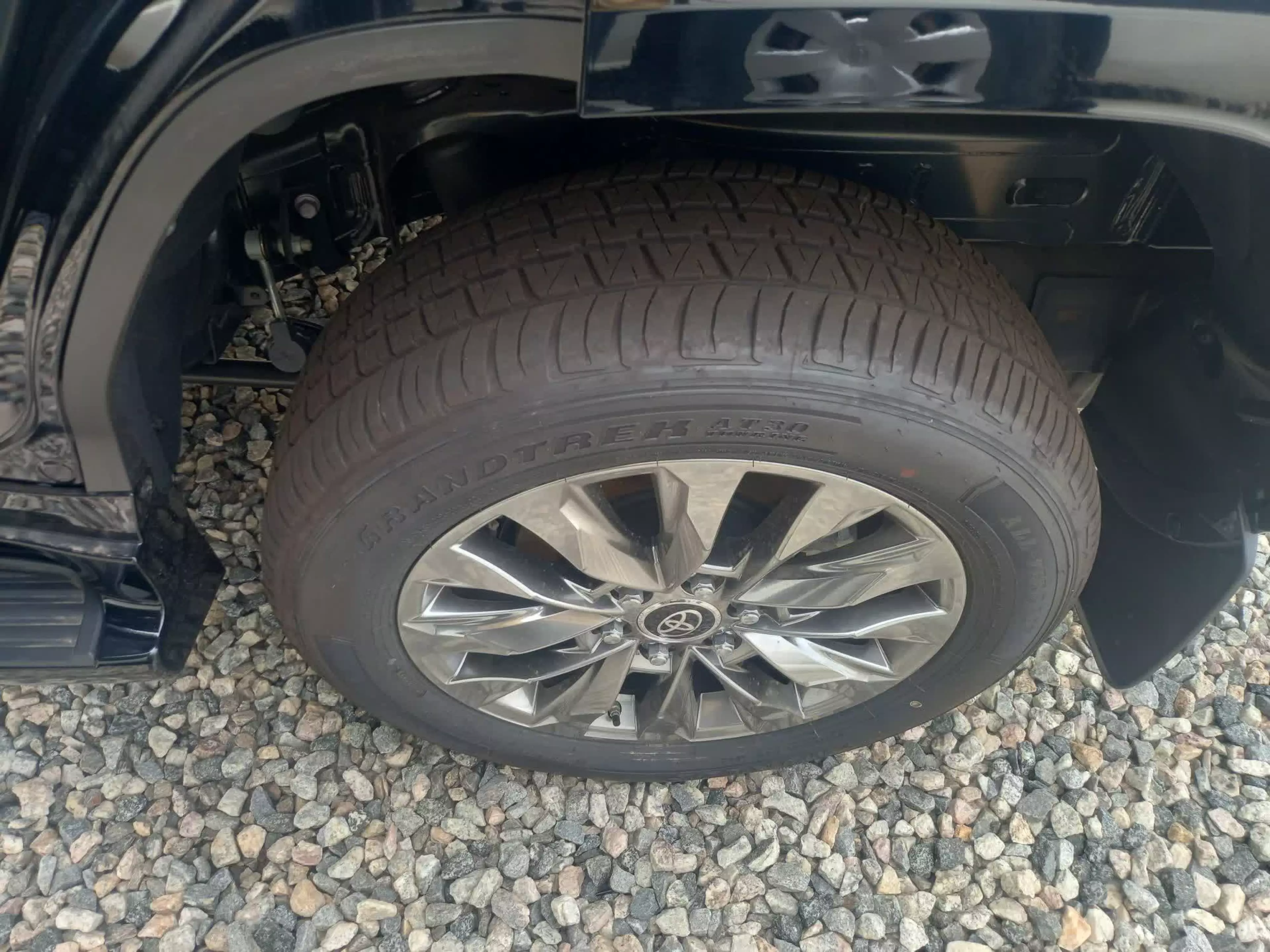 Toyota Land Cruiser   - 2023