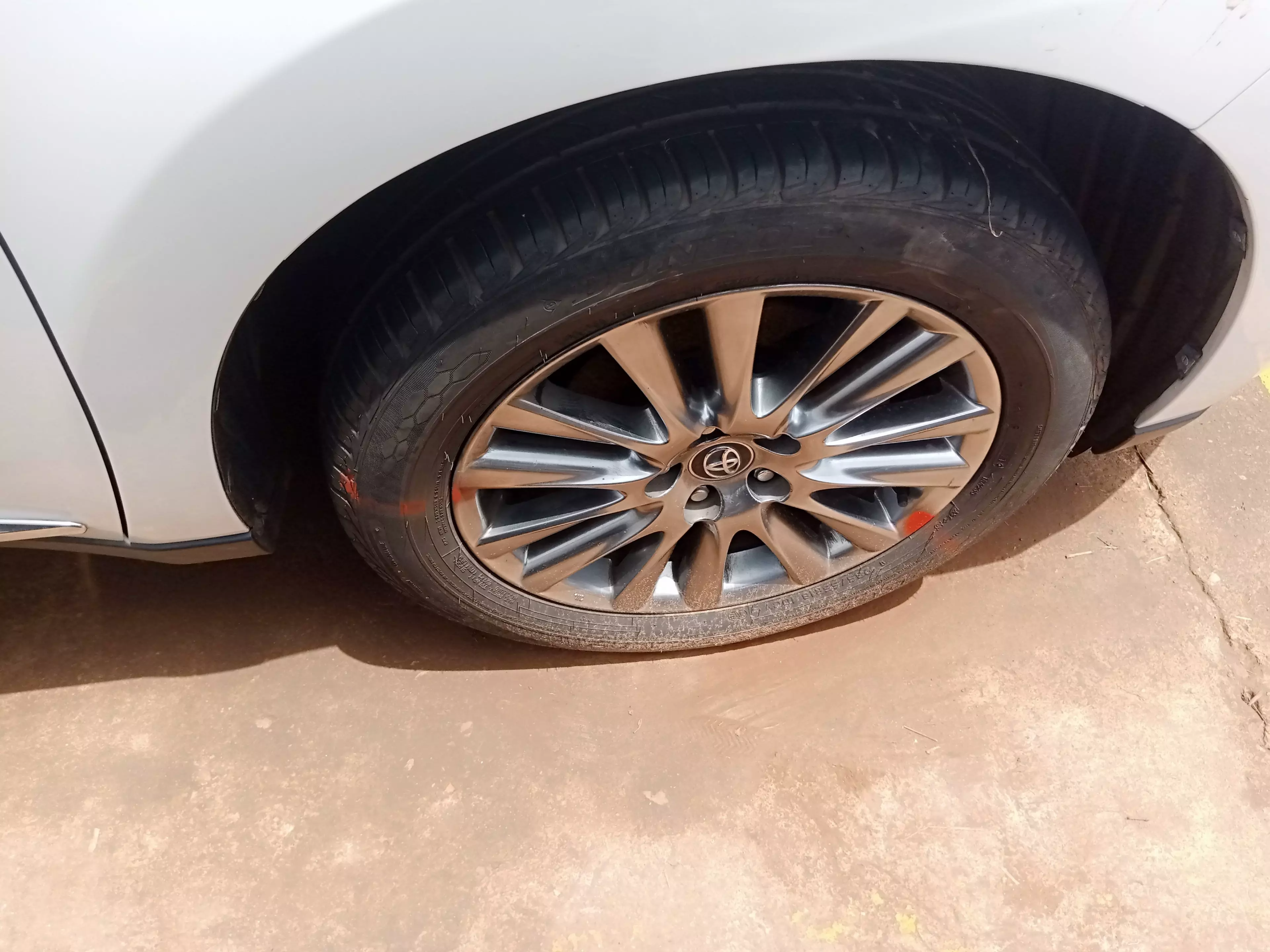 Toyota Harrier   - 2015