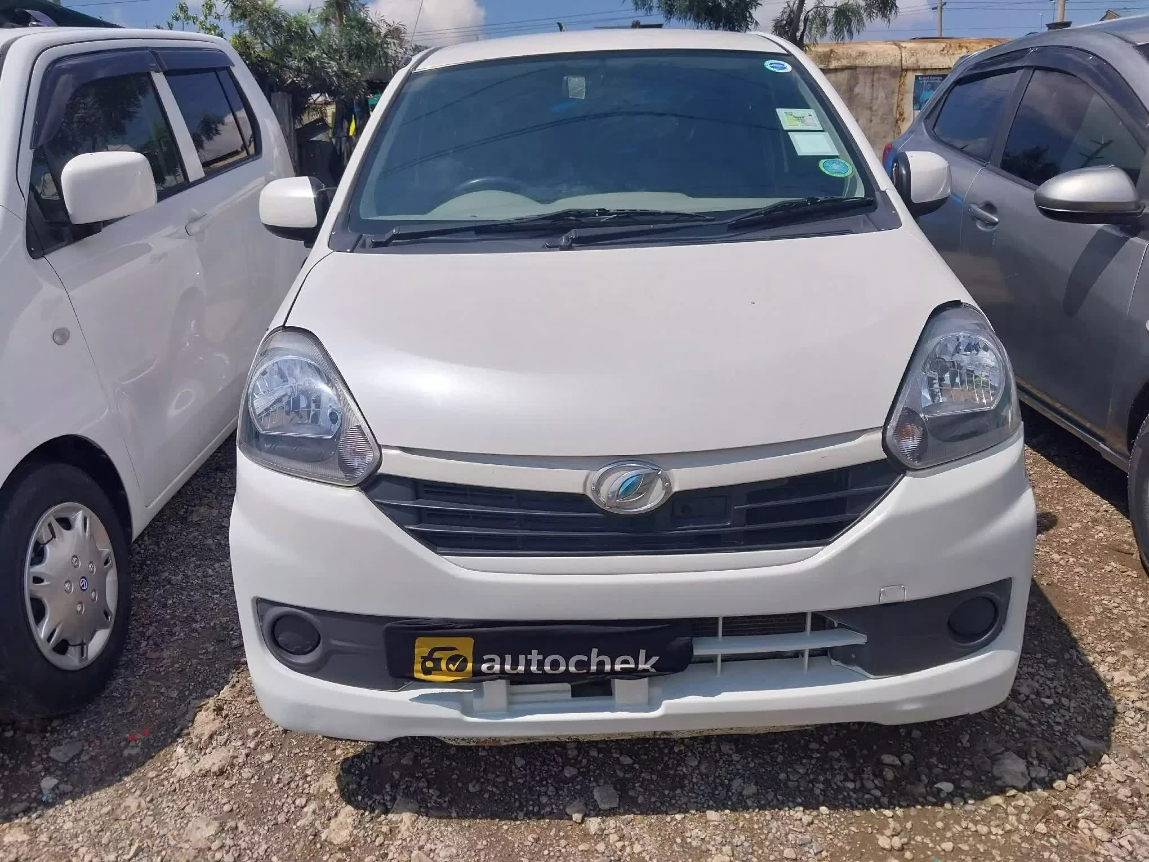 Daihatsu Mira    - 2016