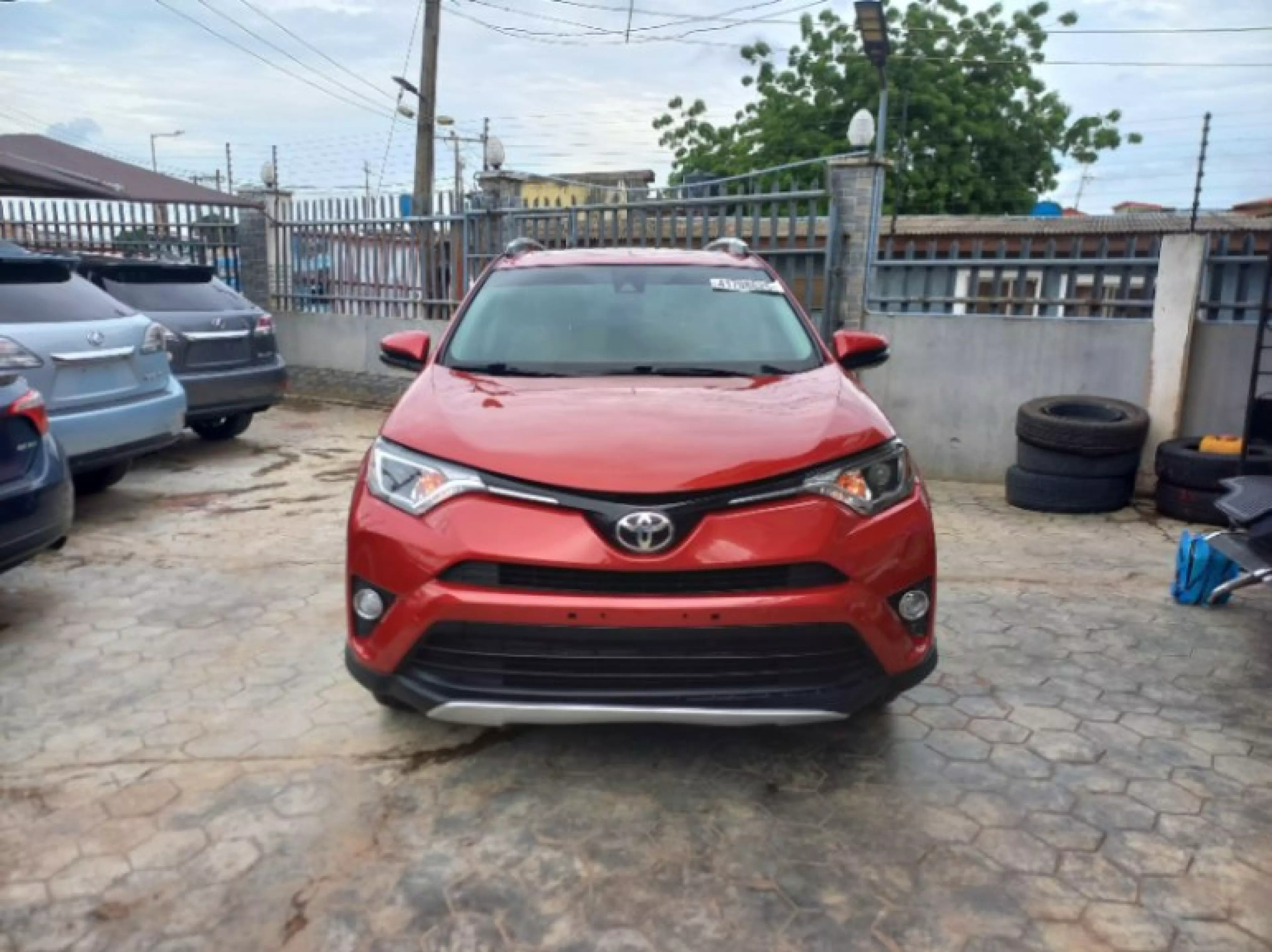 Toyota RAV4 - 2014