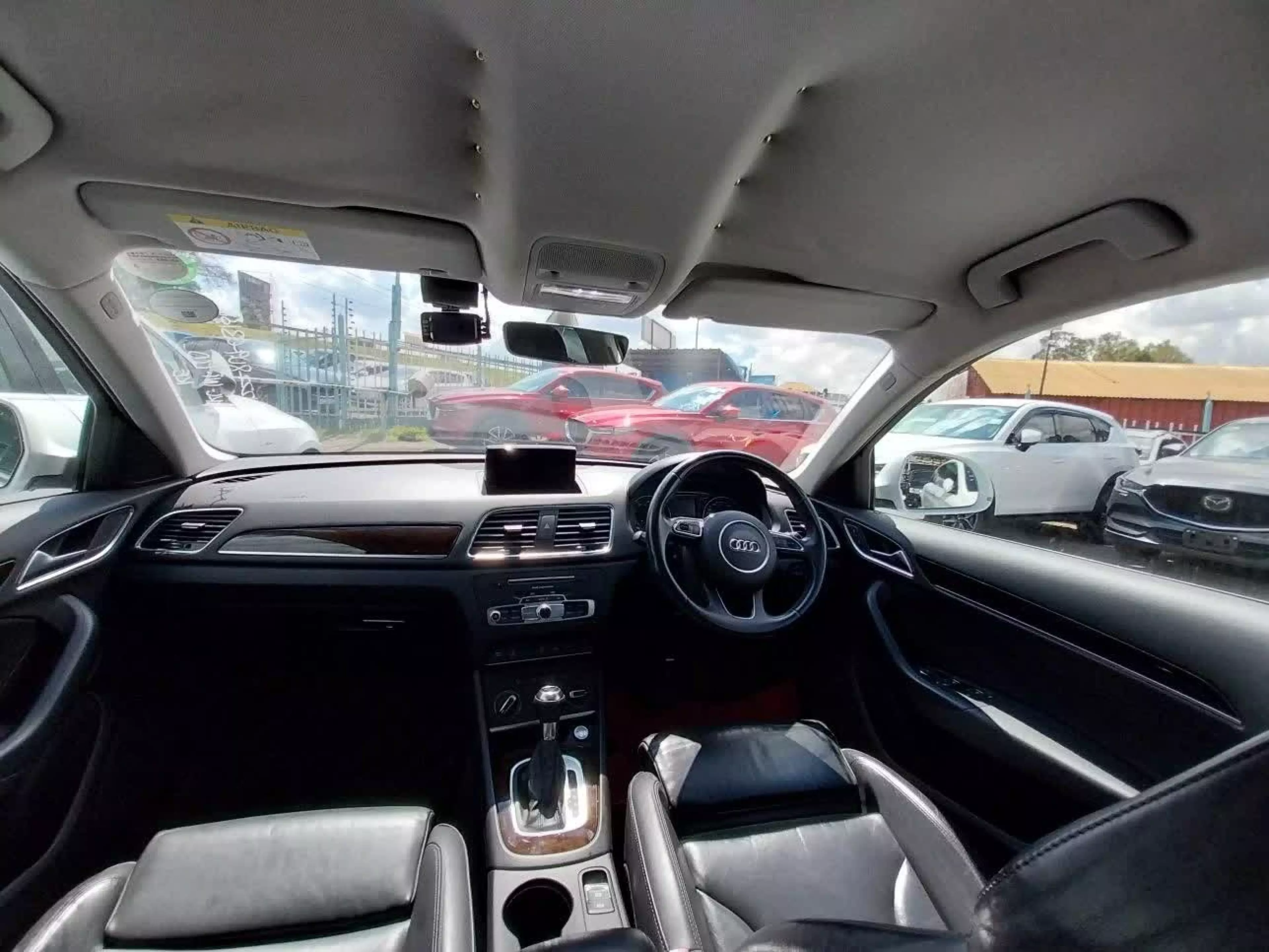 Audi Q3   - 2016
