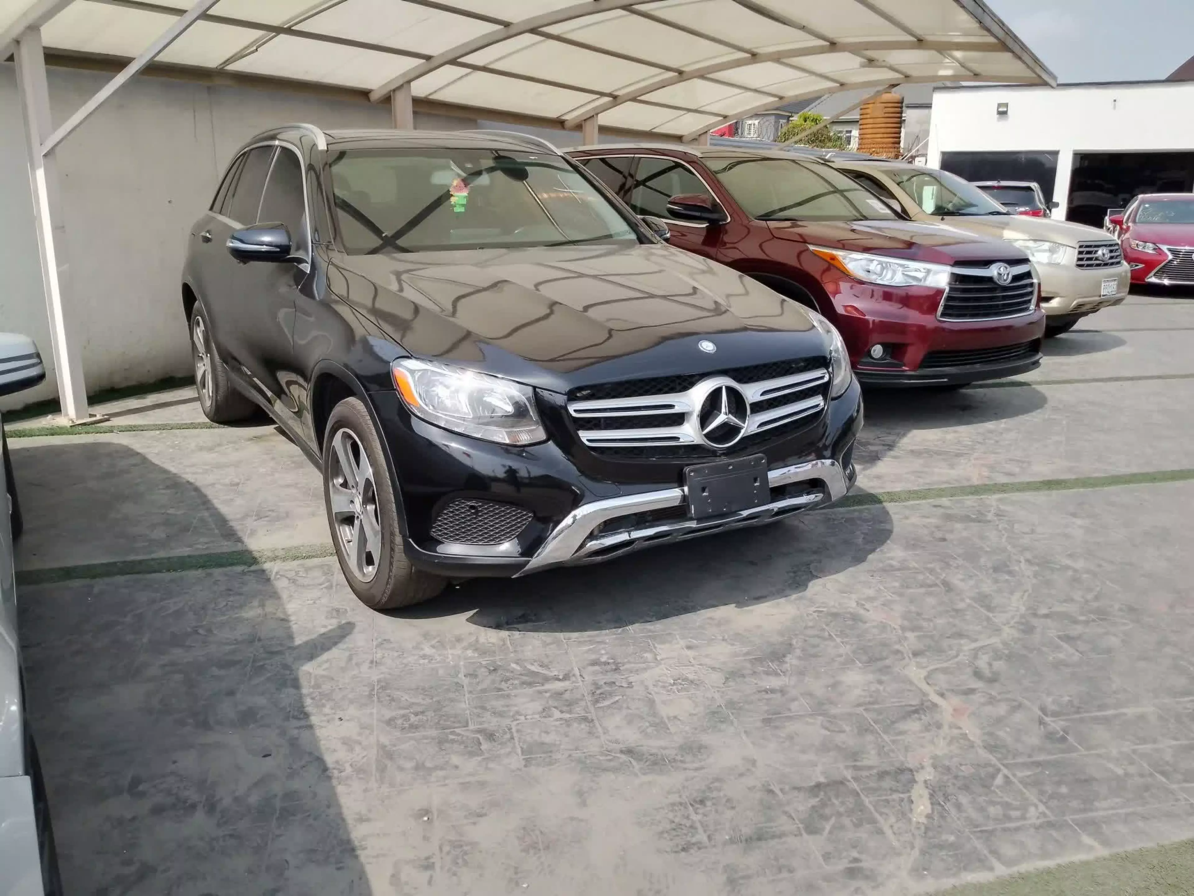 Mercedes-Benz GLC 300 - 2015