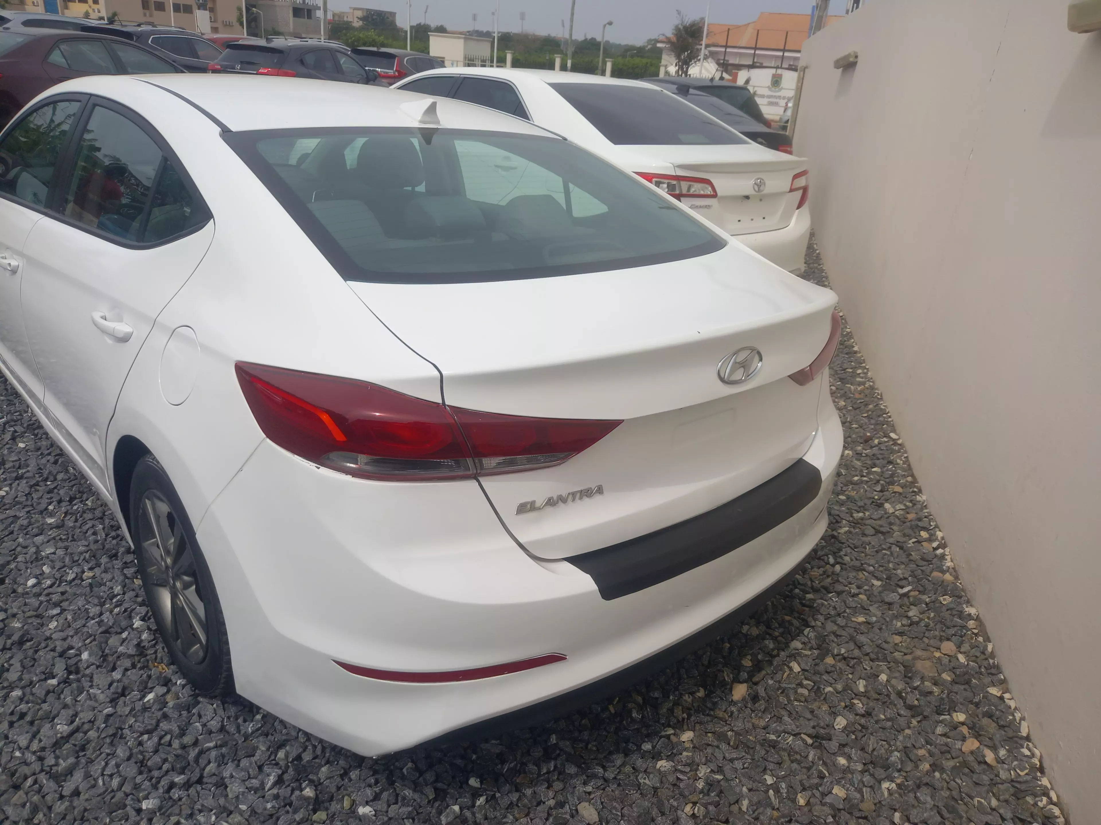 Hyundai Elantra   - 2017