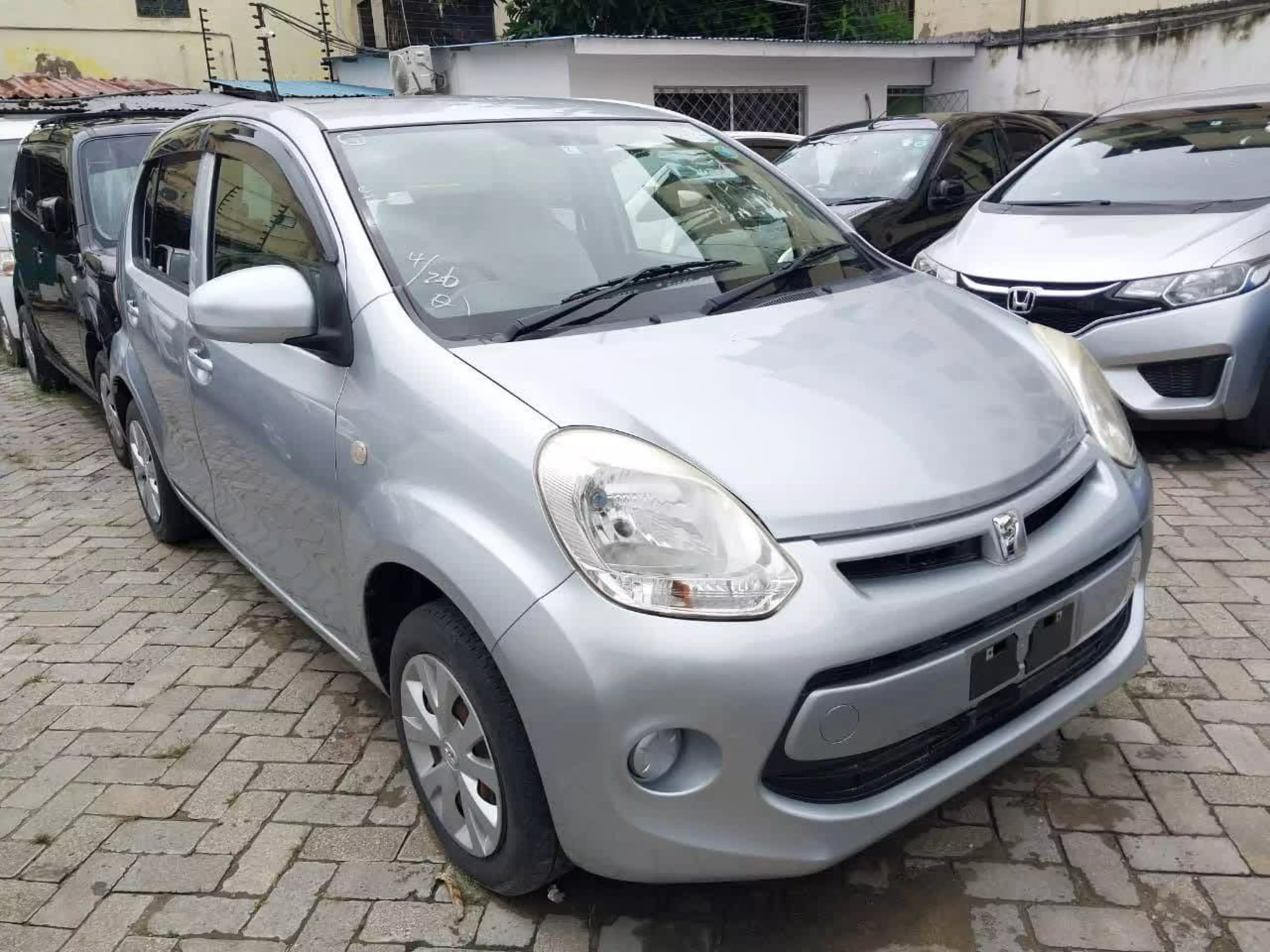 Toyota Passo - 2016