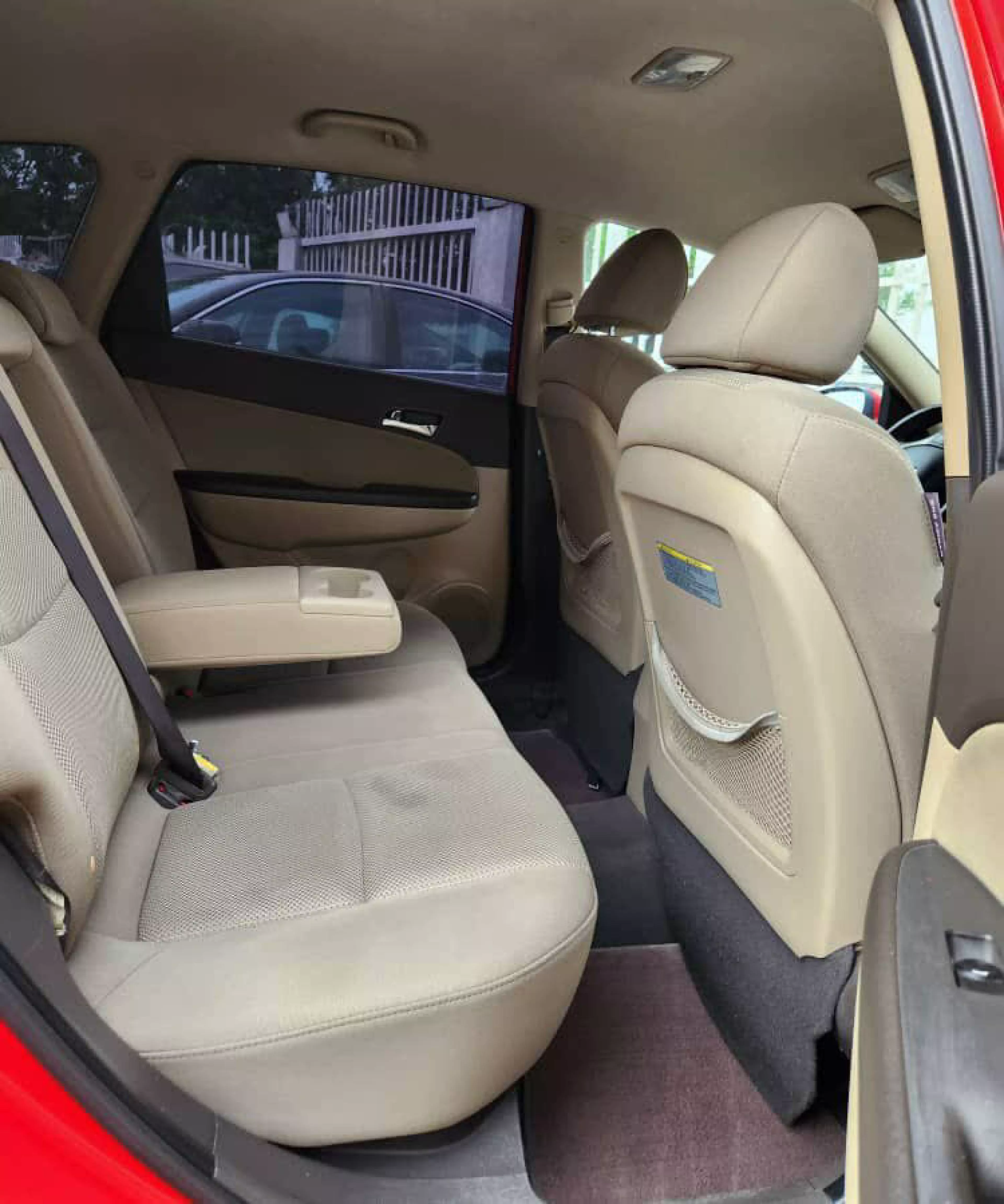 Hyundai Elantra   - 2009
