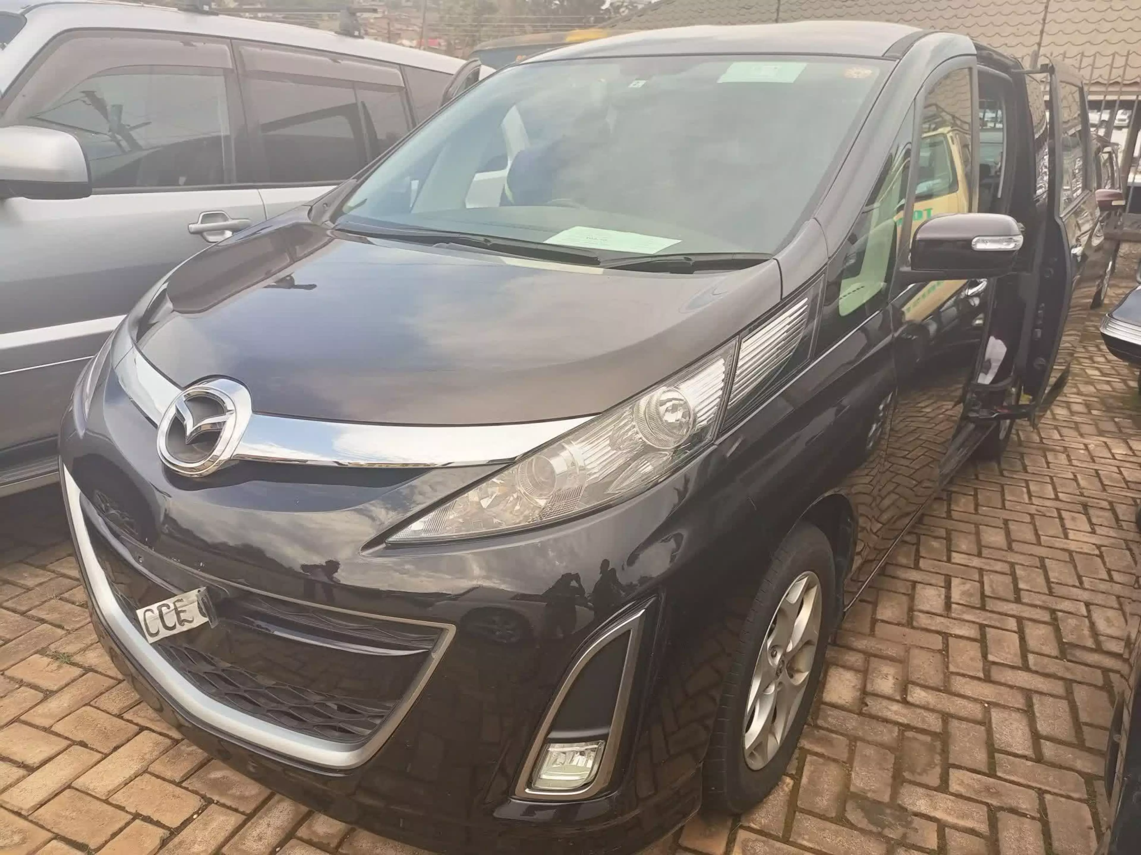 Mazda Biante - 2009
