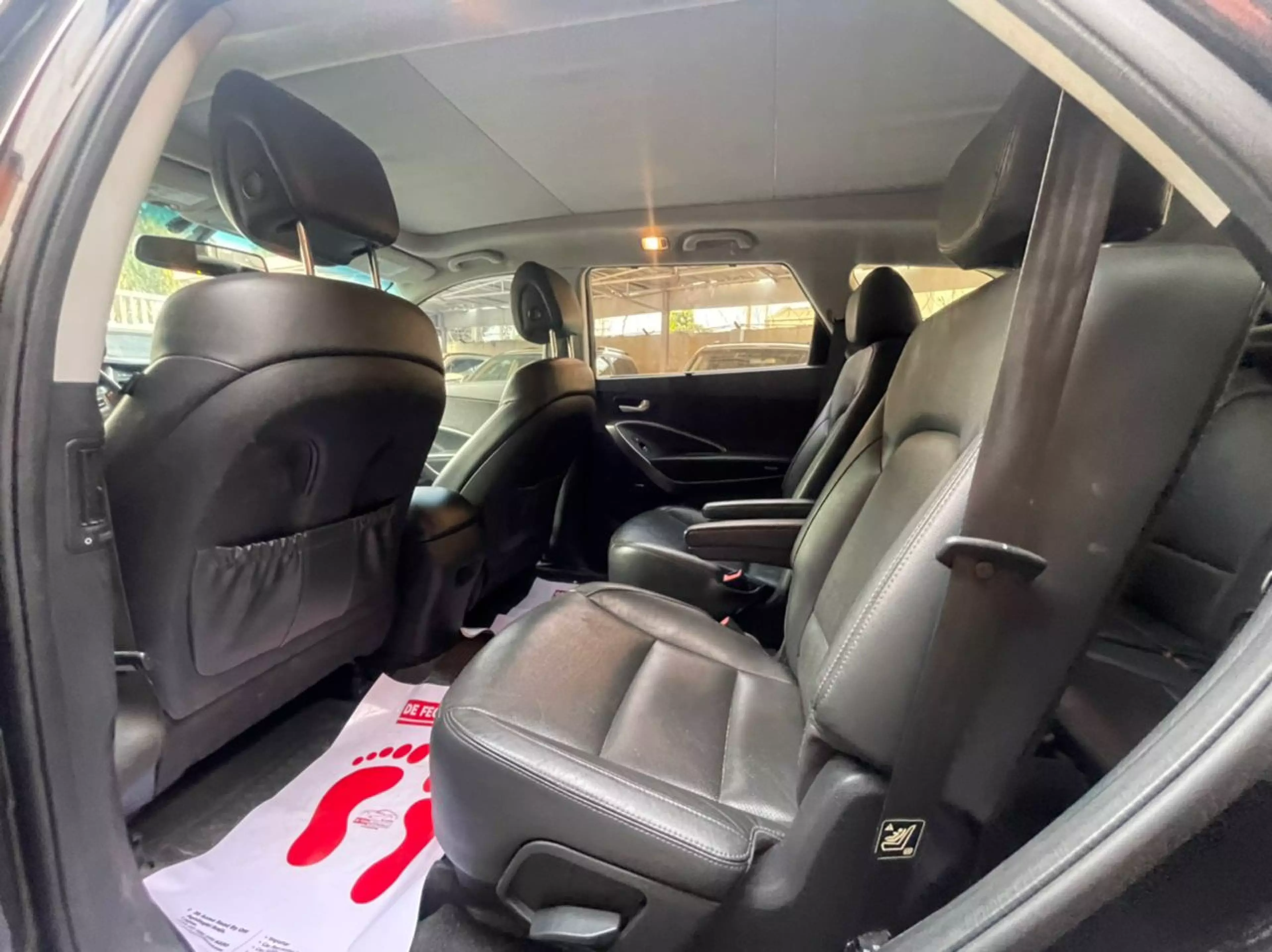 Hyundai Santa Fe   - 2015