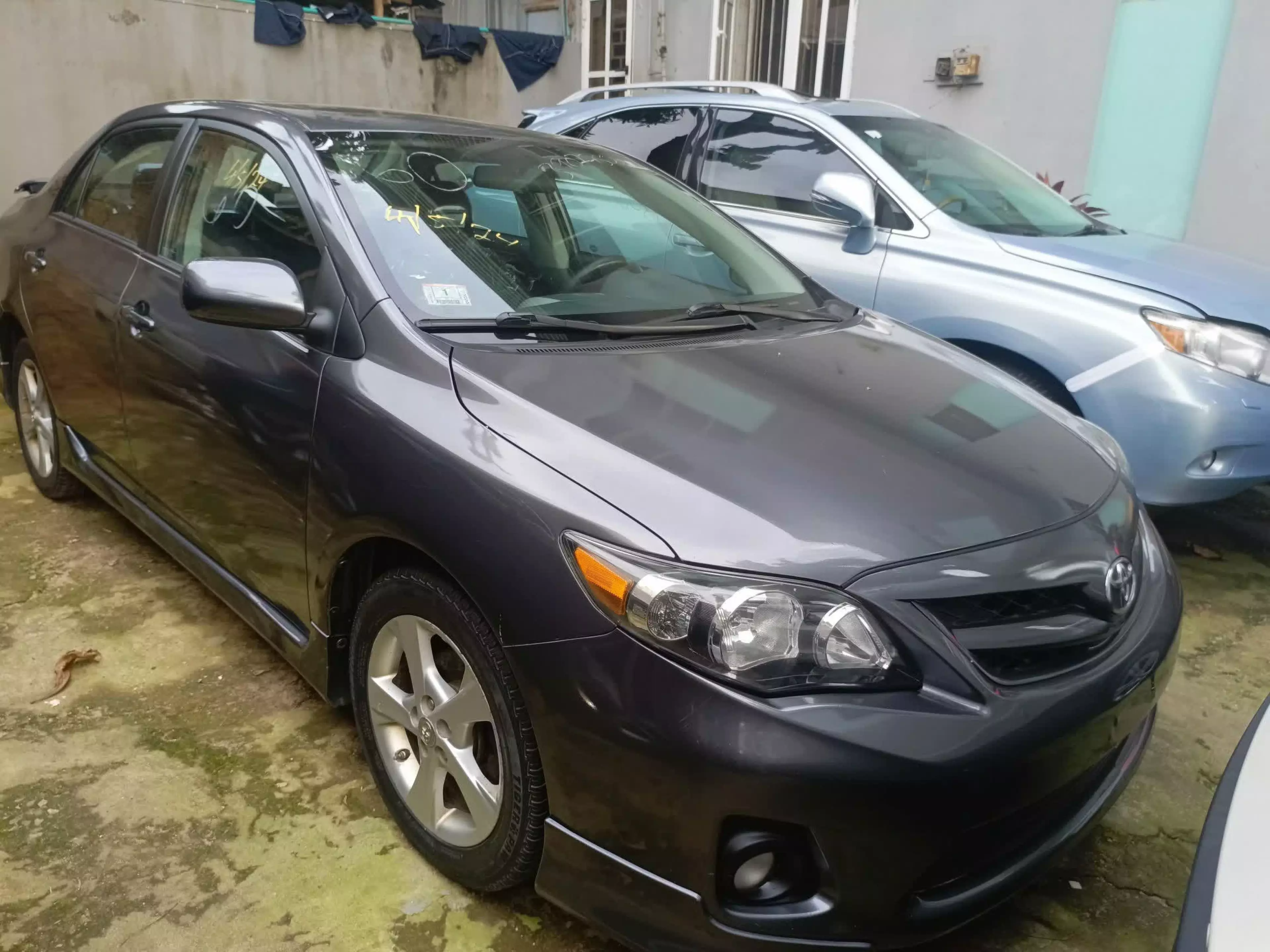 Toyota Corolla   - 2011