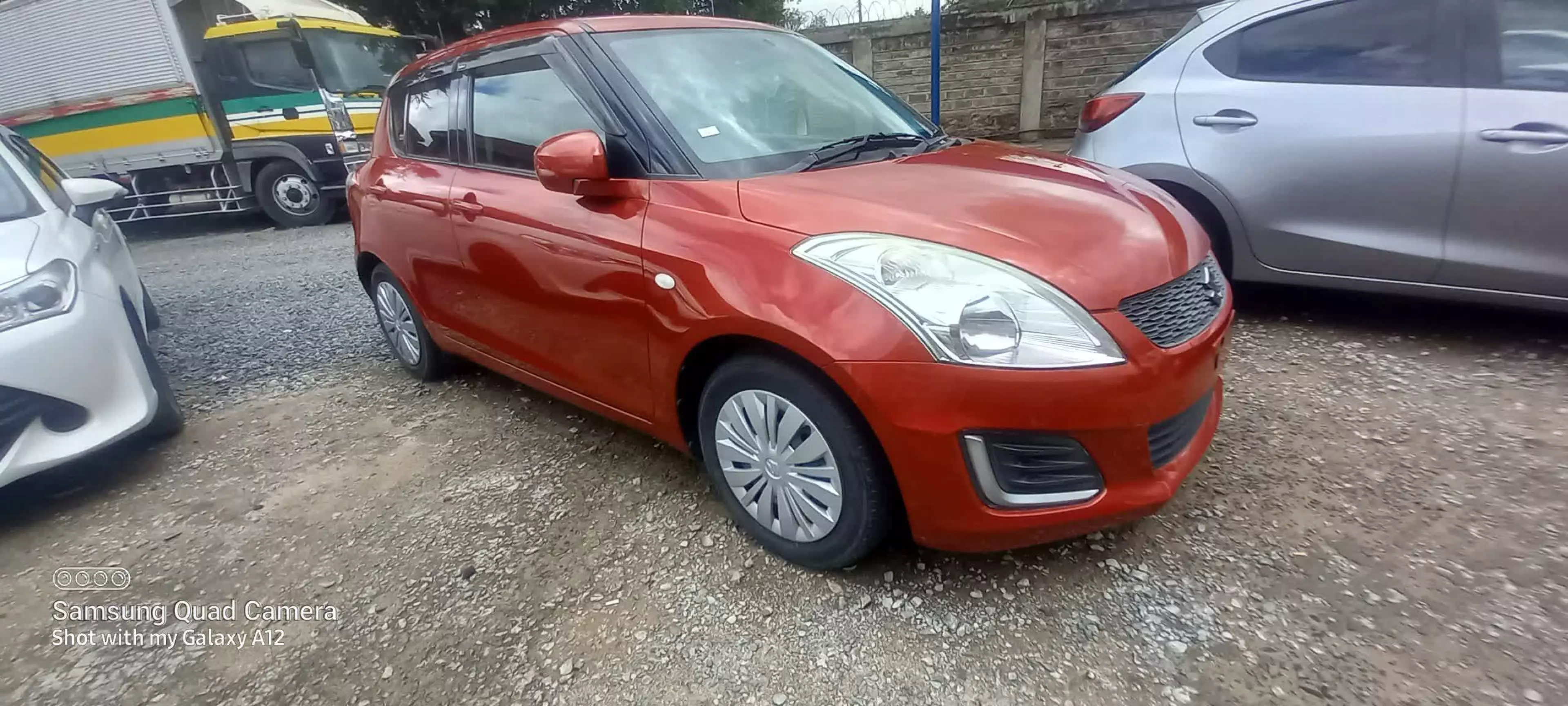 SUZUKI Swift - 2016