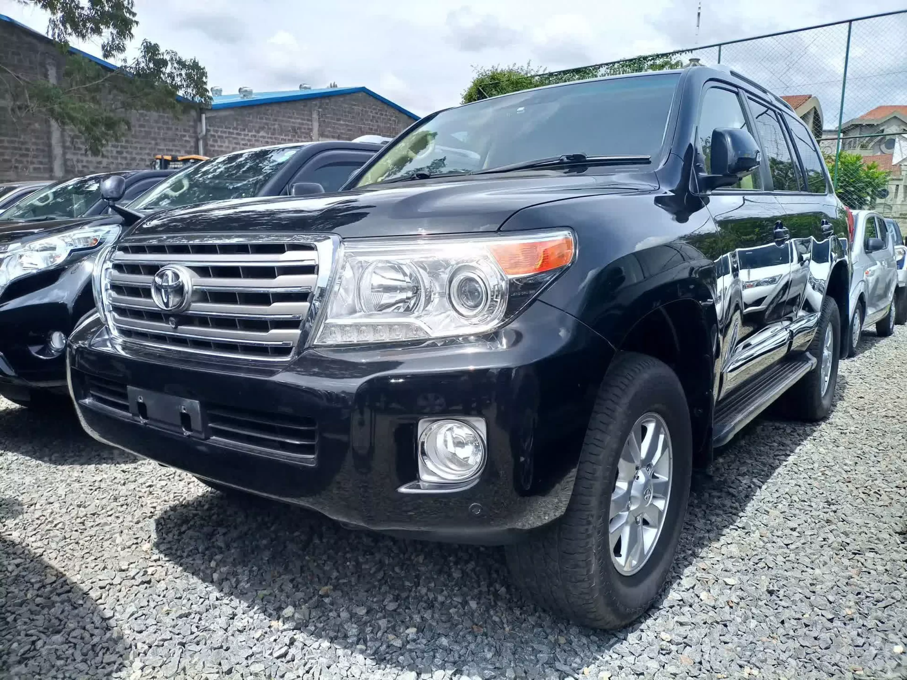 Toyota Landcruiser  V8 - 2015