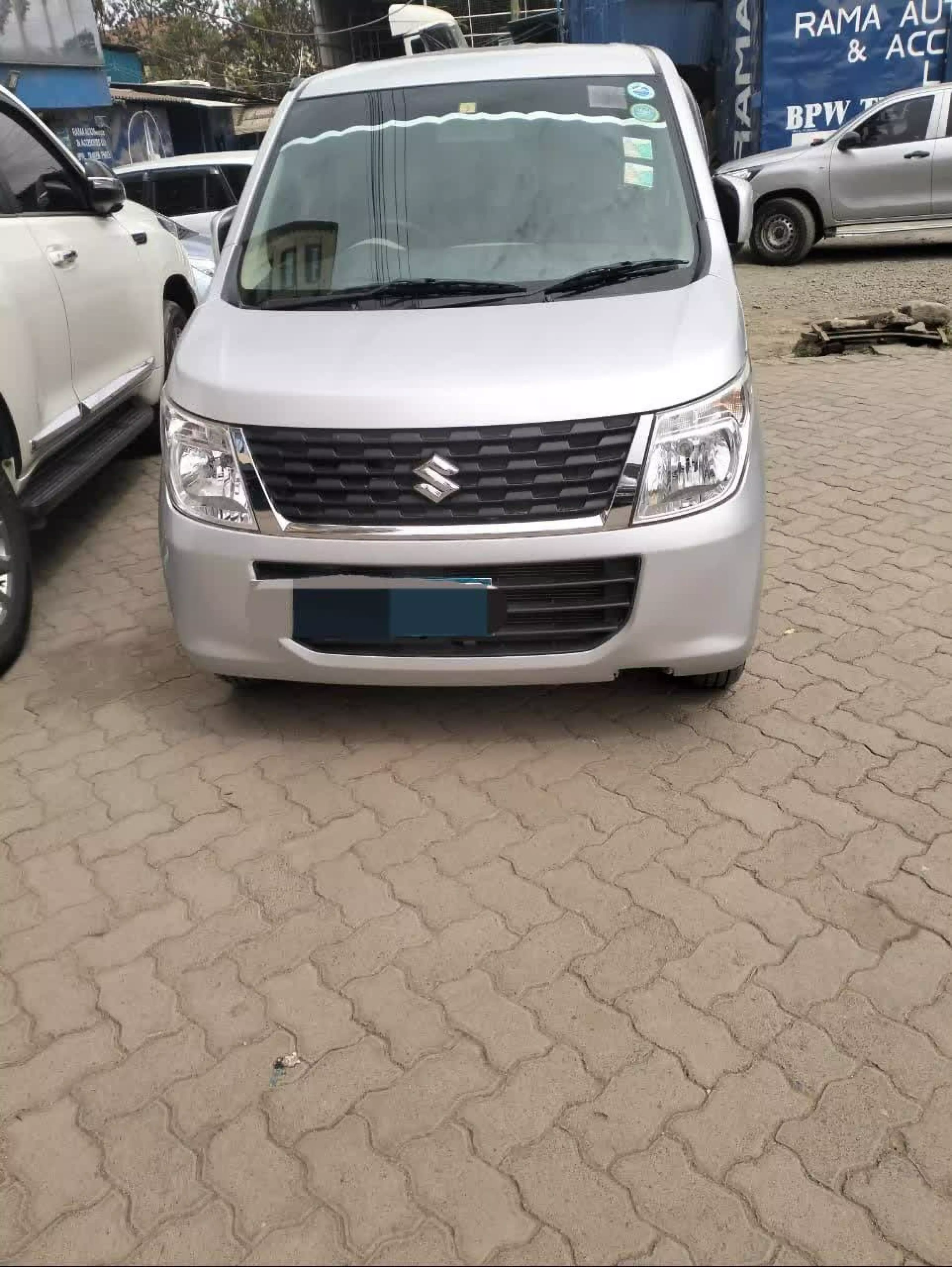 SUZUKI Wagon R - 2015