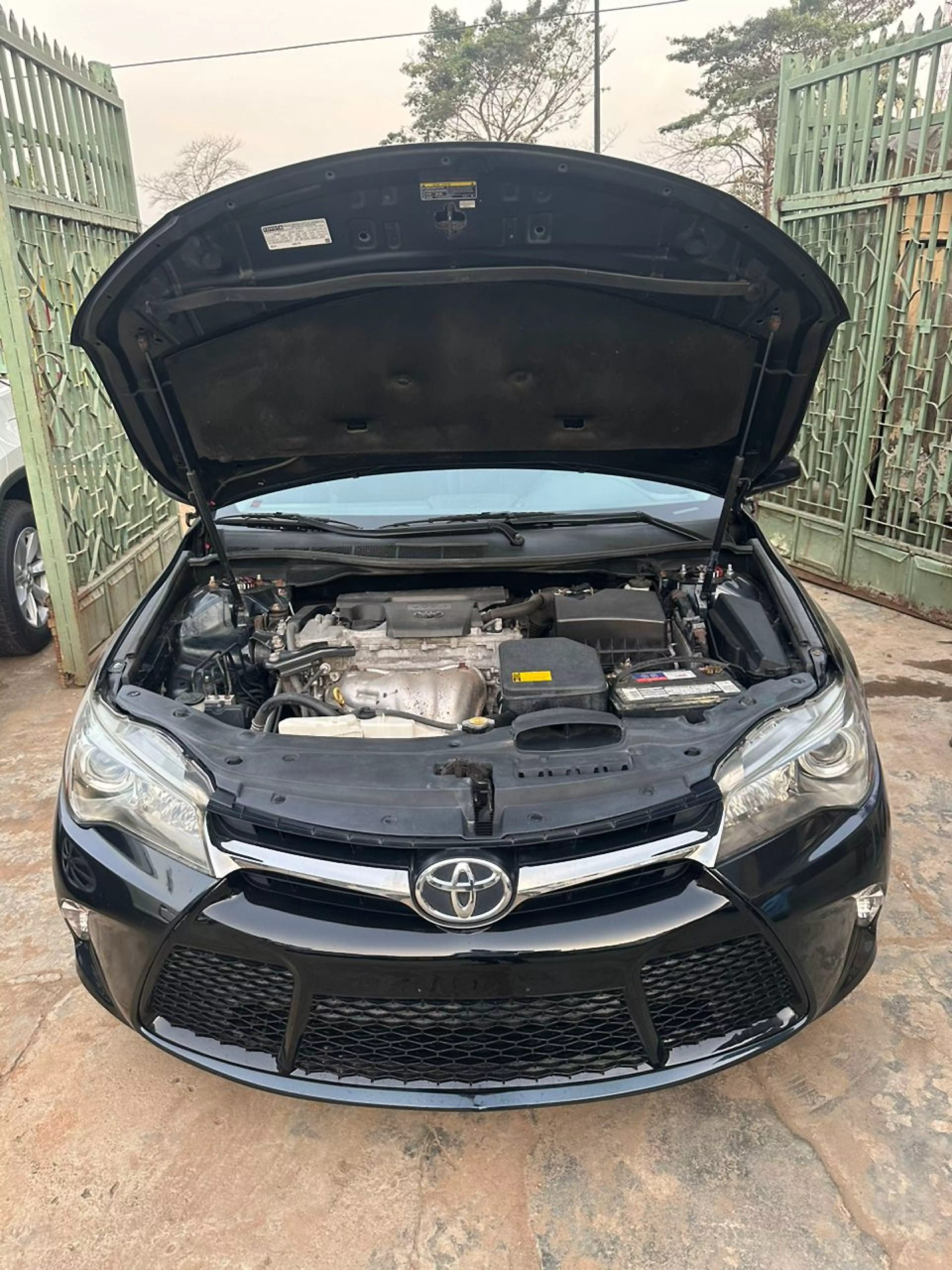 Toyota Camry   - 2015