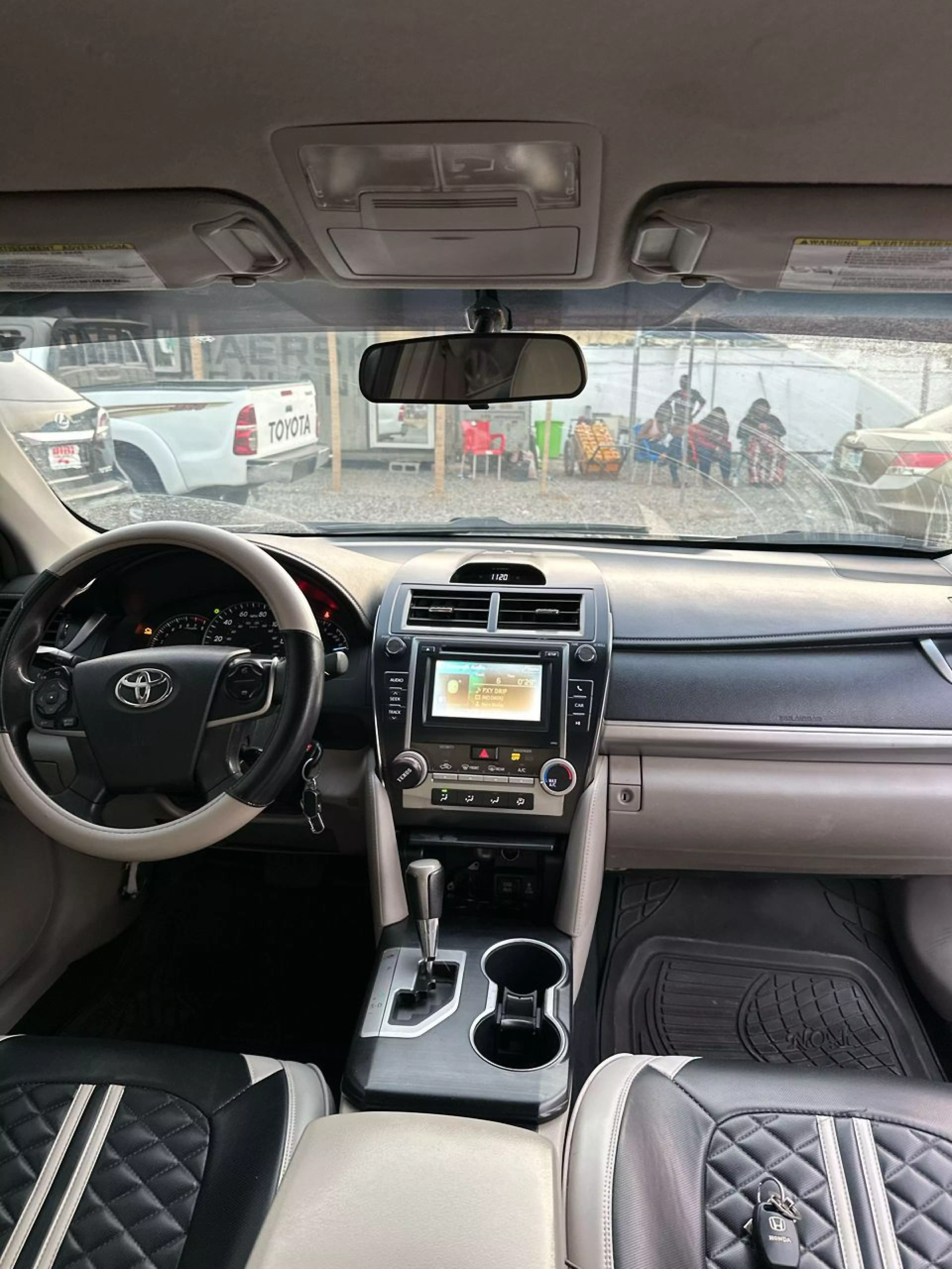 Toyota Camry   - 2012