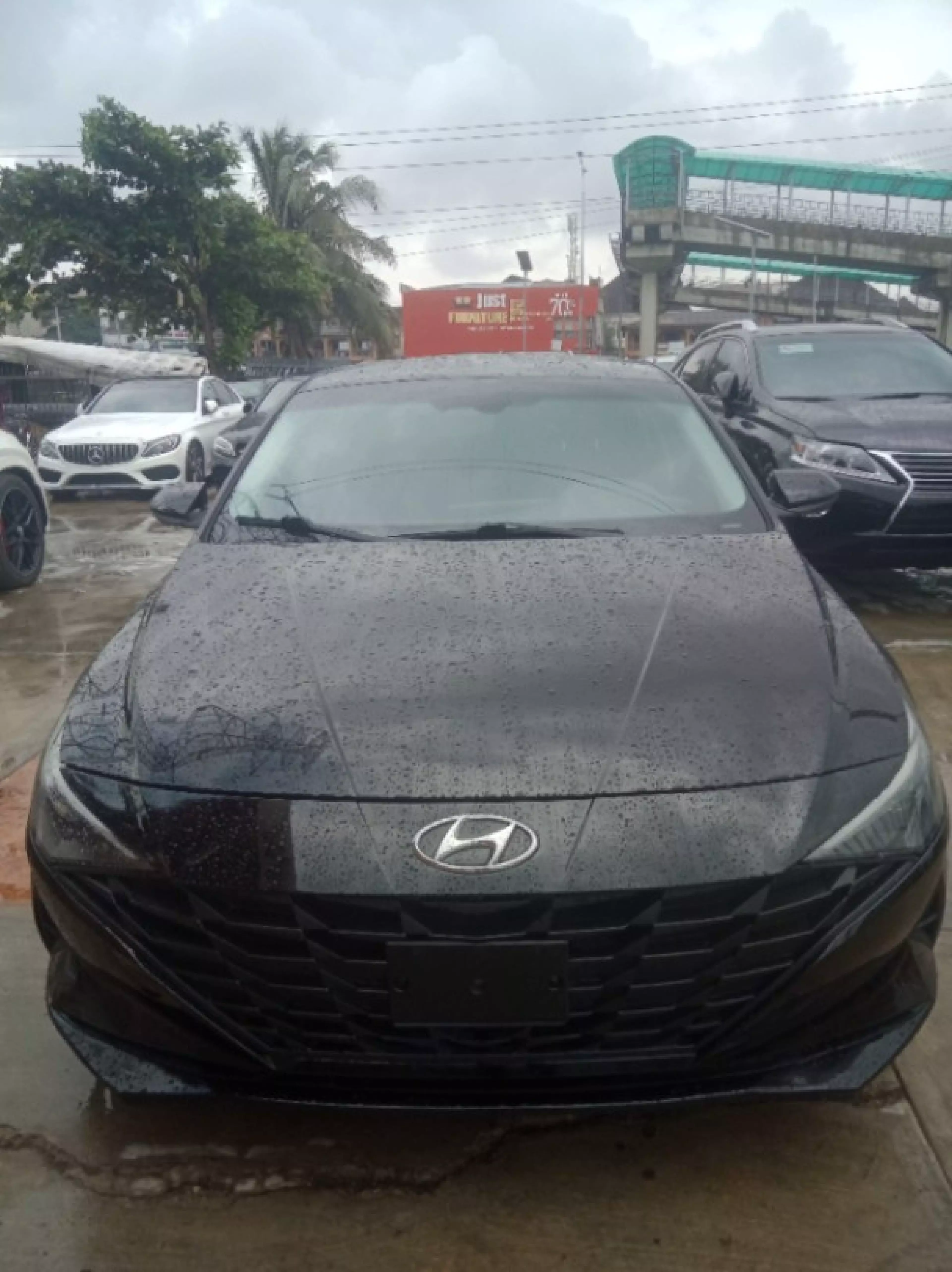 Hyundai Elantra - 2020