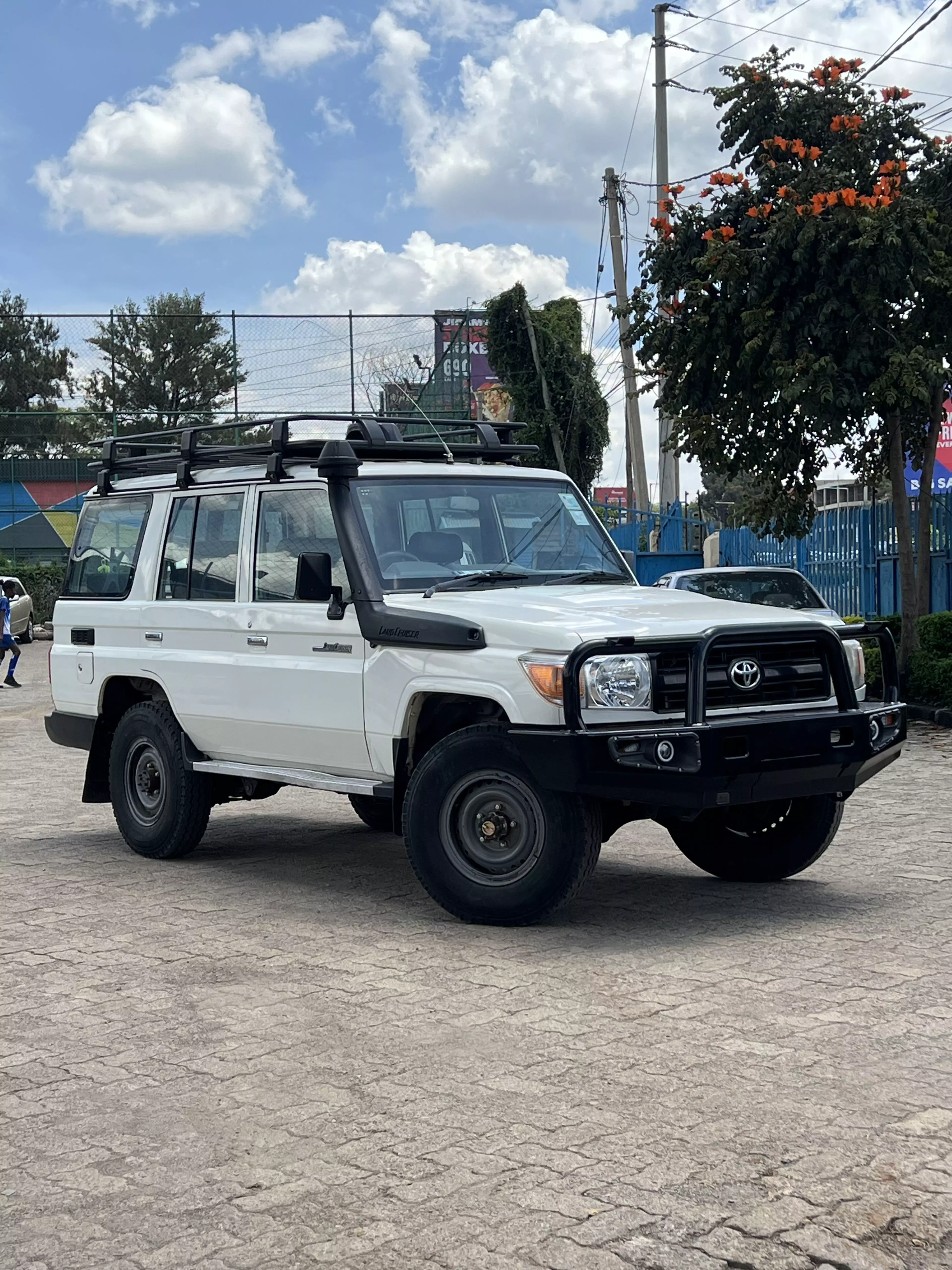 Toyota Landcruiser 76 - 2016