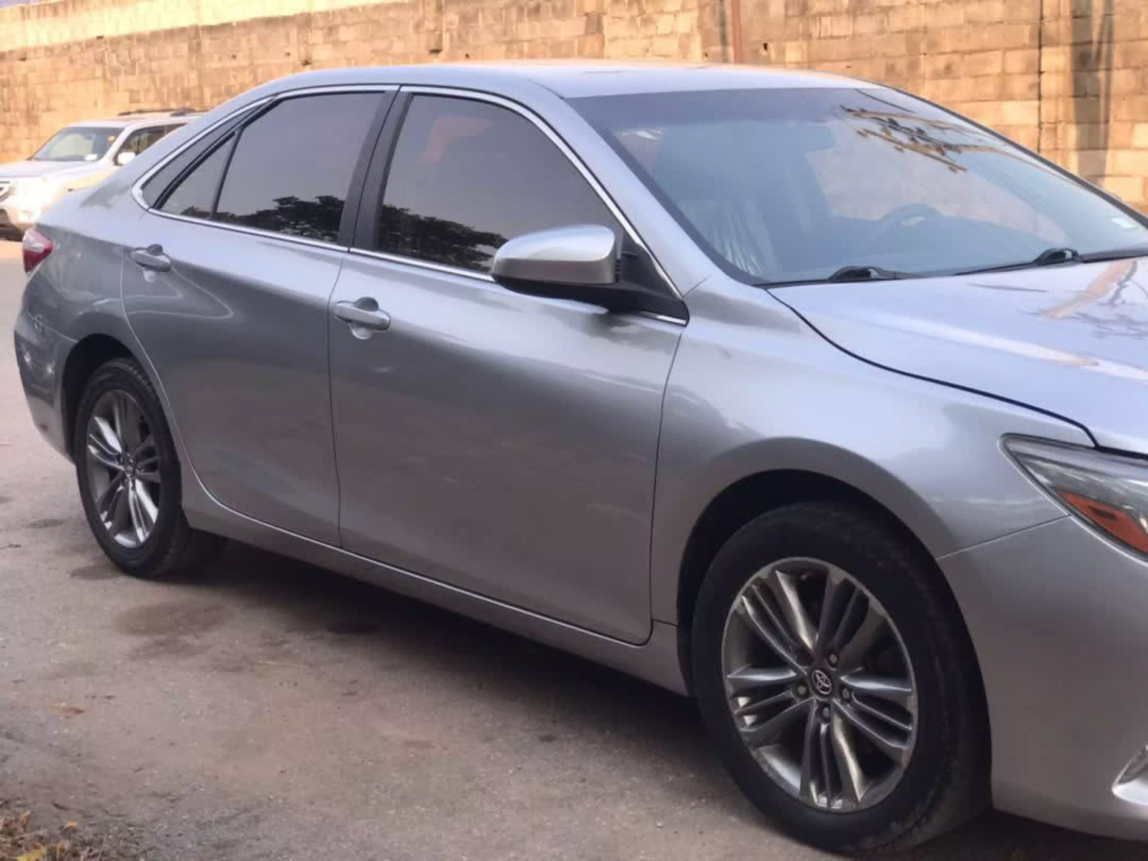 Toyota Camry - 2015
