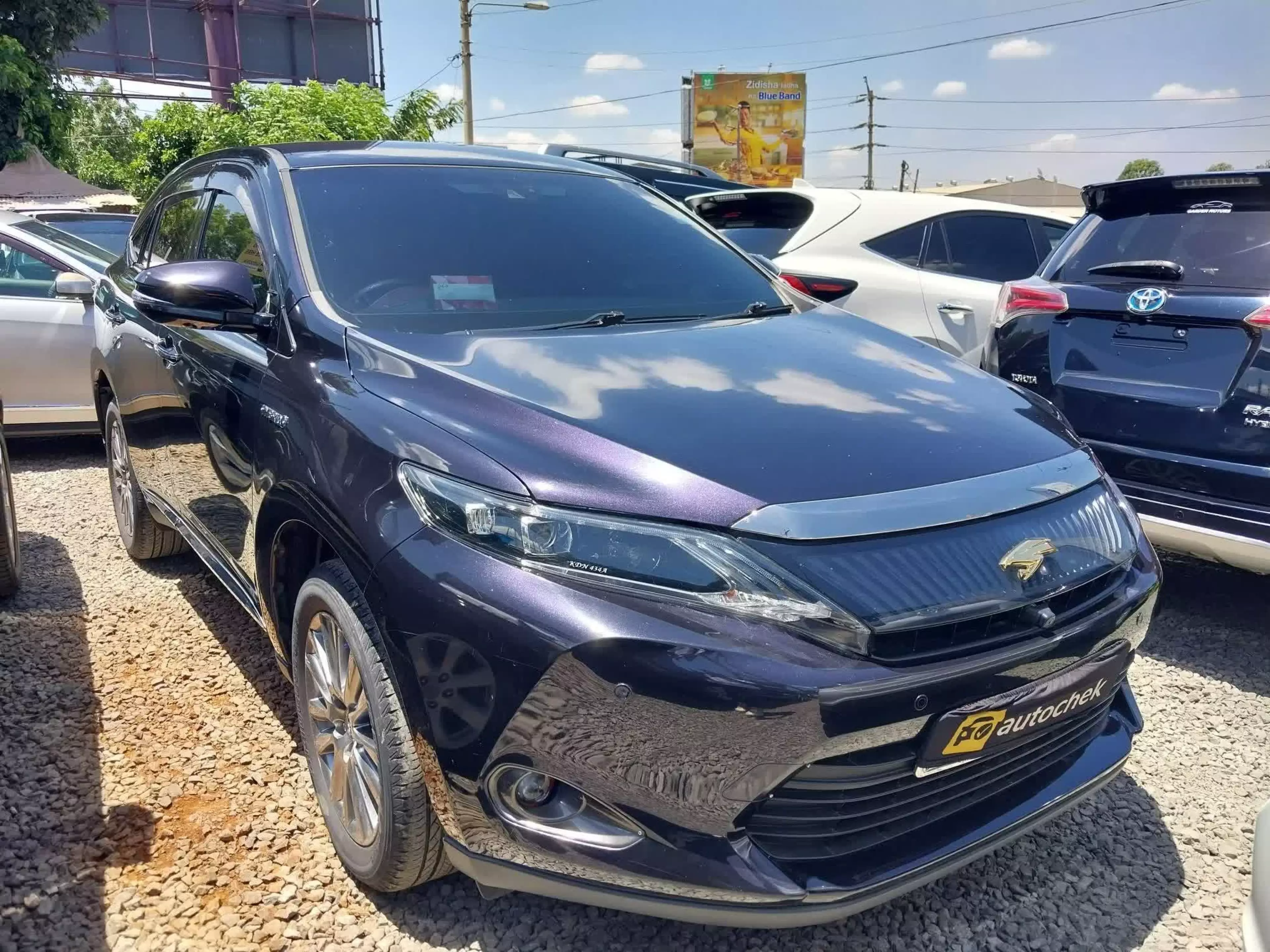 Toyota Harrier hybrid  - 2016