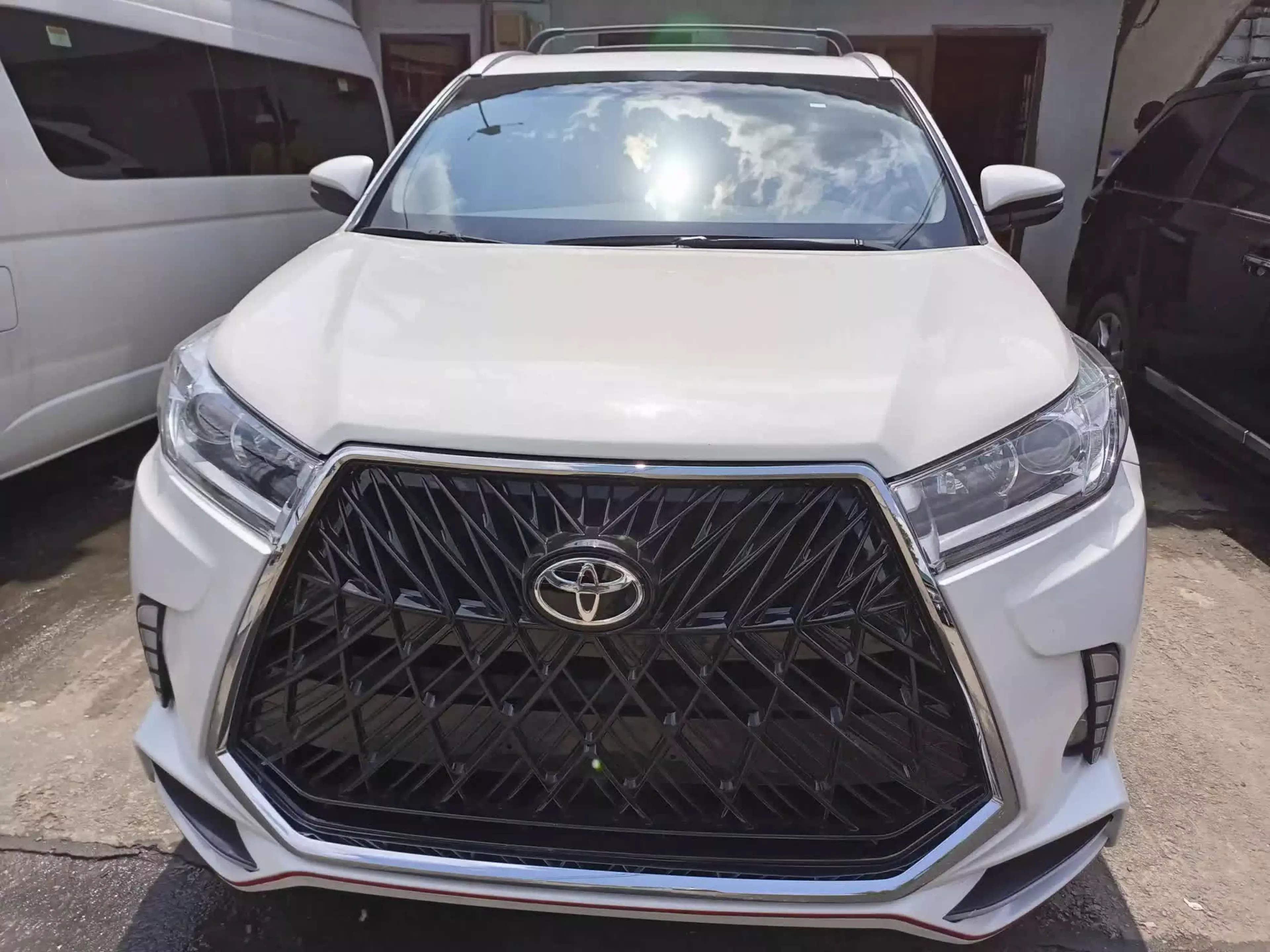 Toyota Highlander - 2017