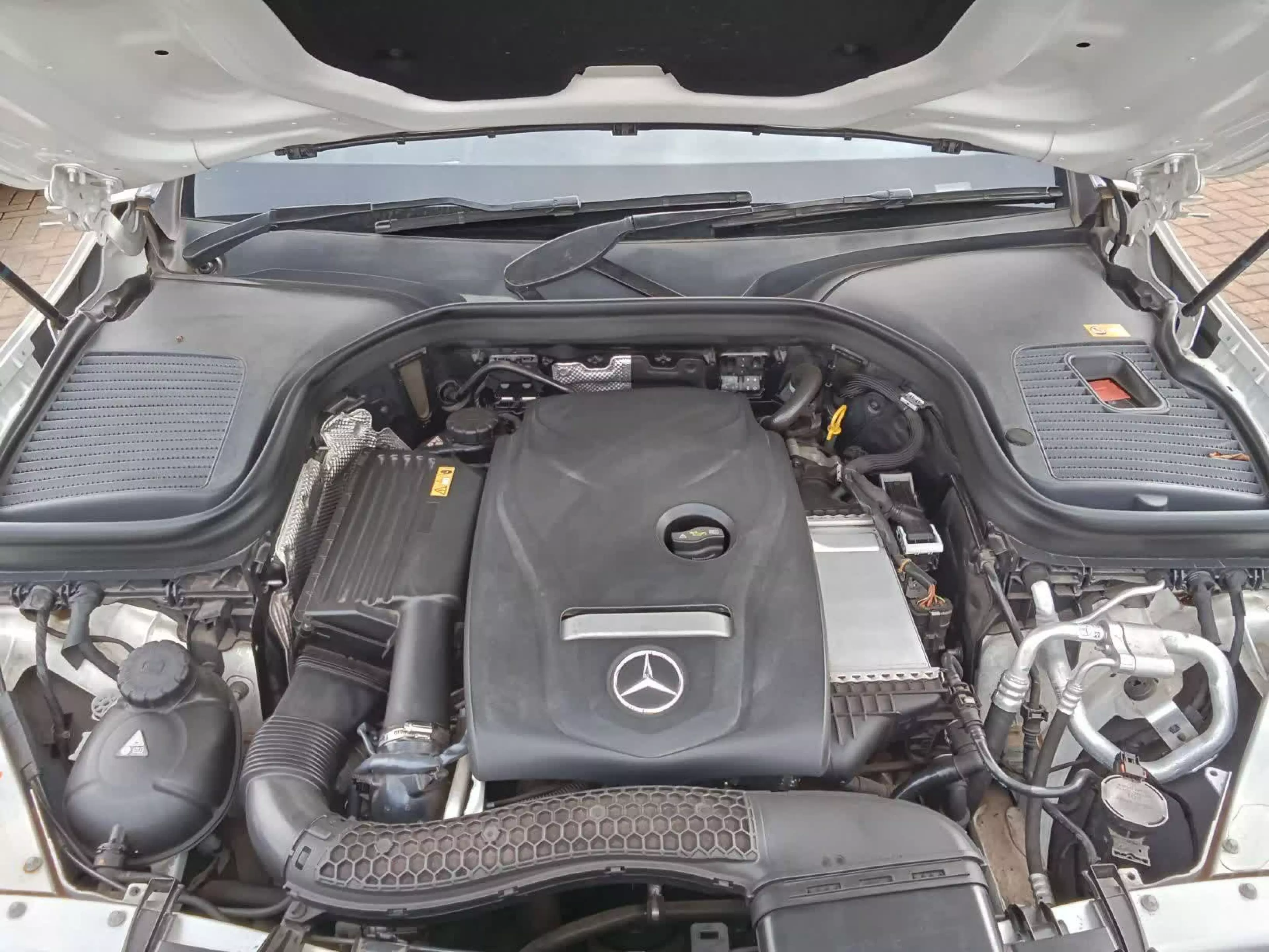 Mercedes-Benz GLC 250   - 2016