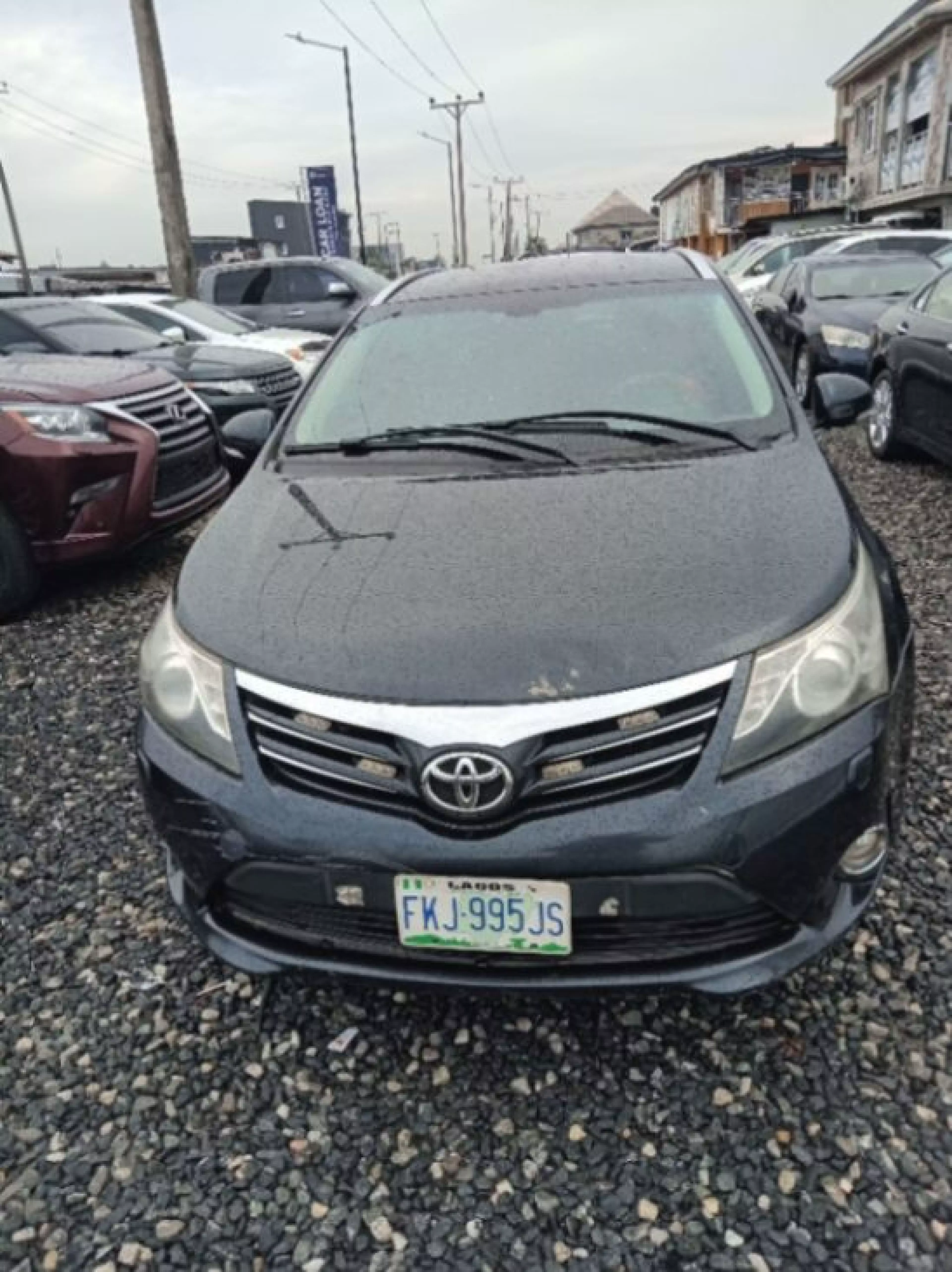 Toyota Avensis - 2012