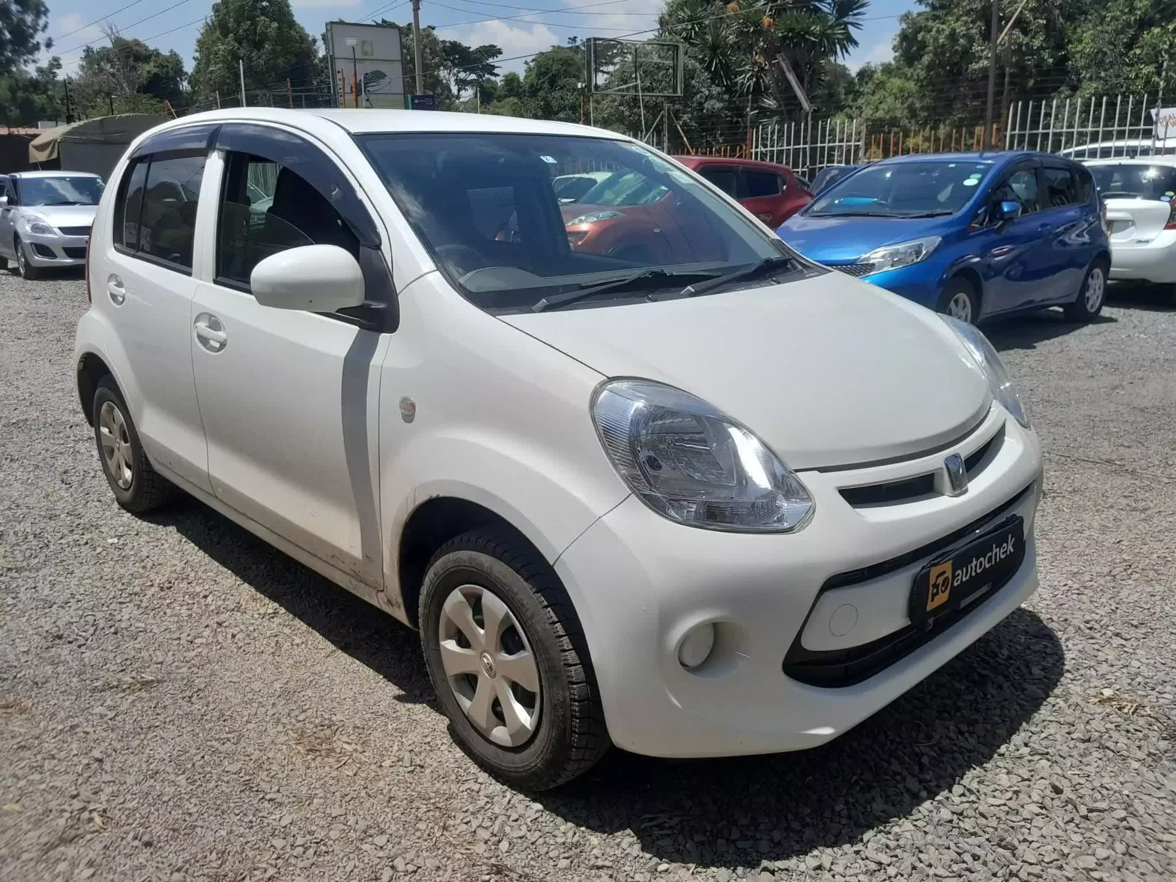 Toyota Passo - 2016