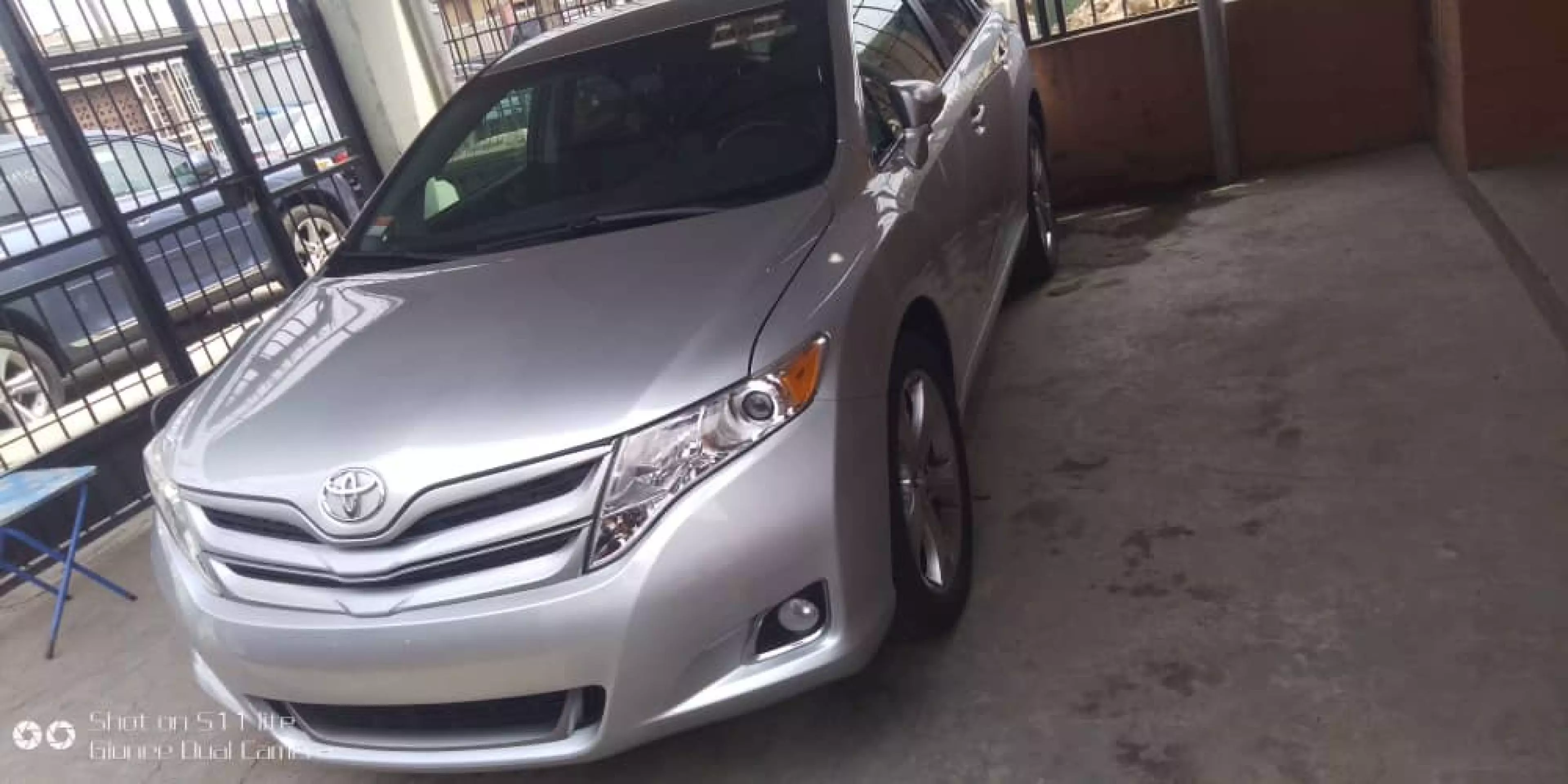 Toyota Venza   - 2014