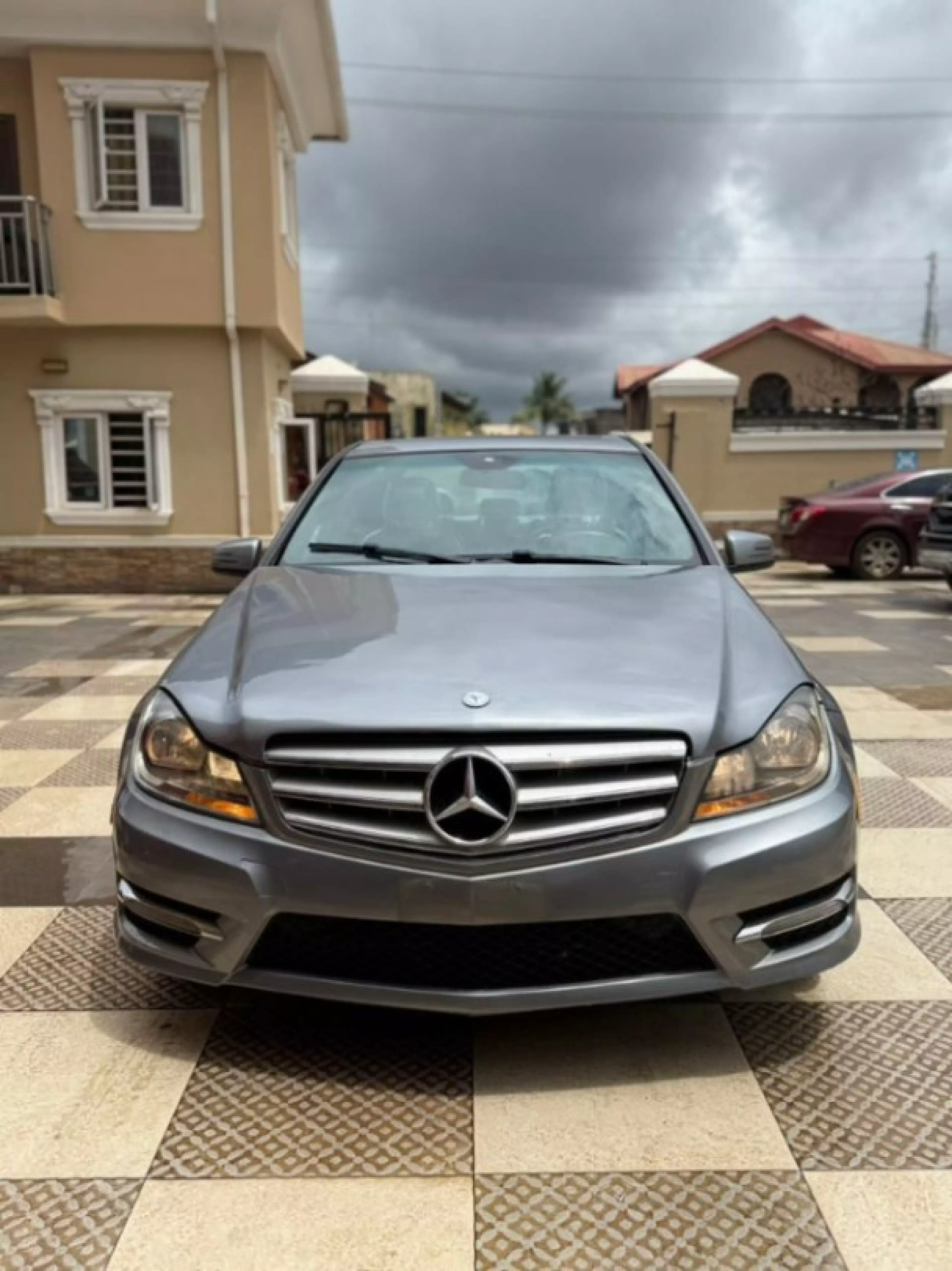 Mercedes-Benz C 300 - 2013