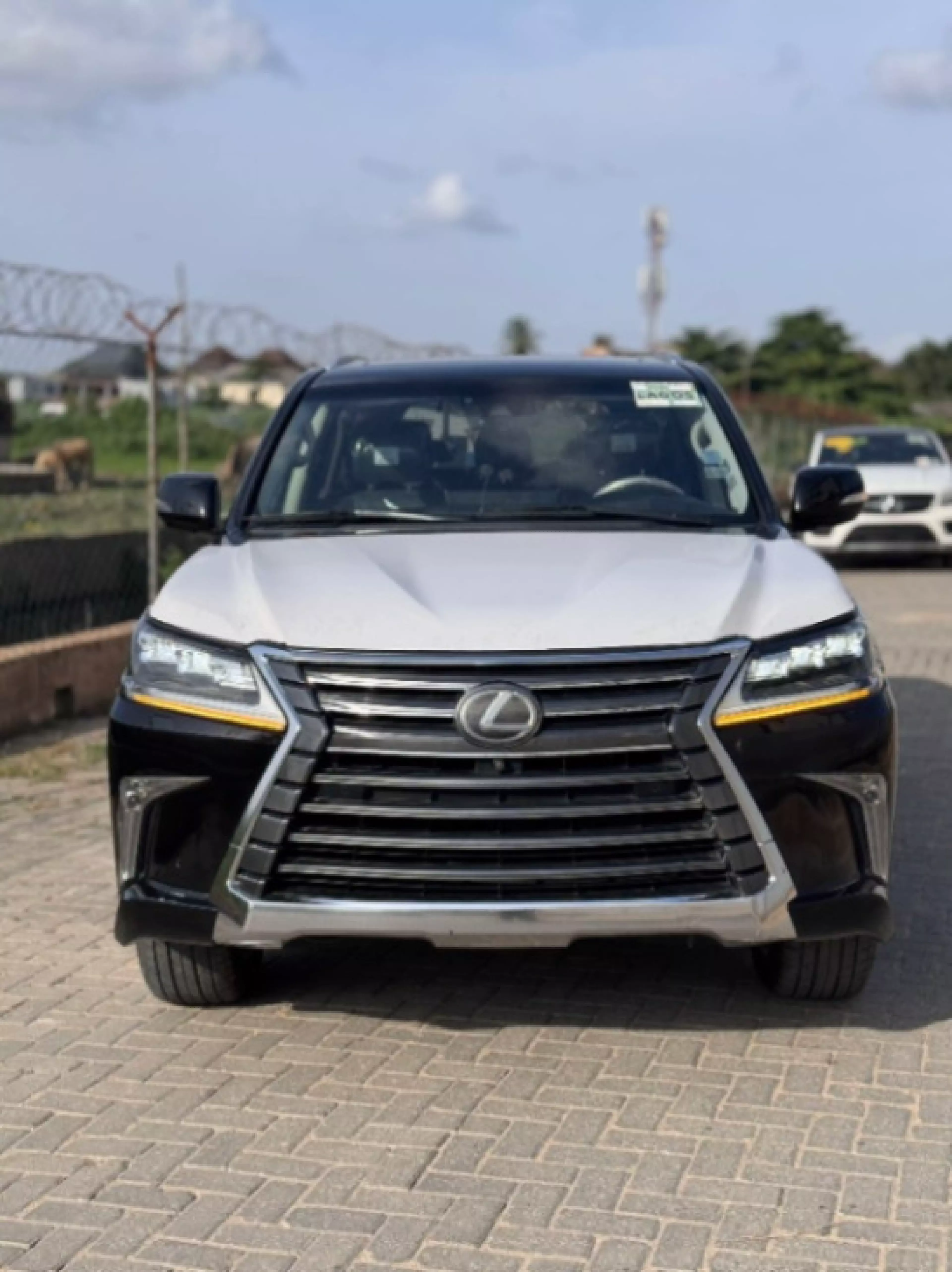 Lexus LX 570 - 2017