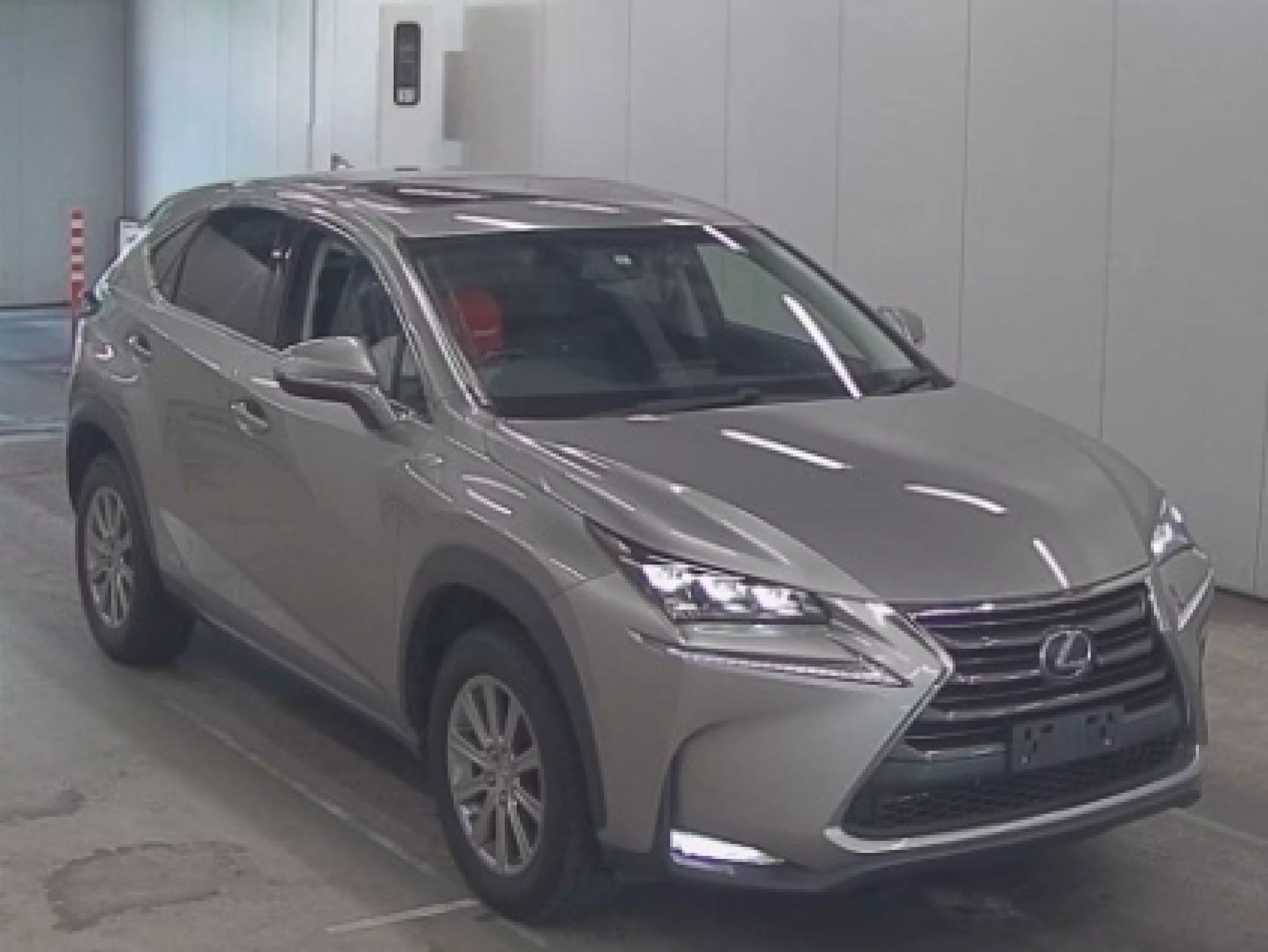 Lexus NX300h Hybrid - 2015
