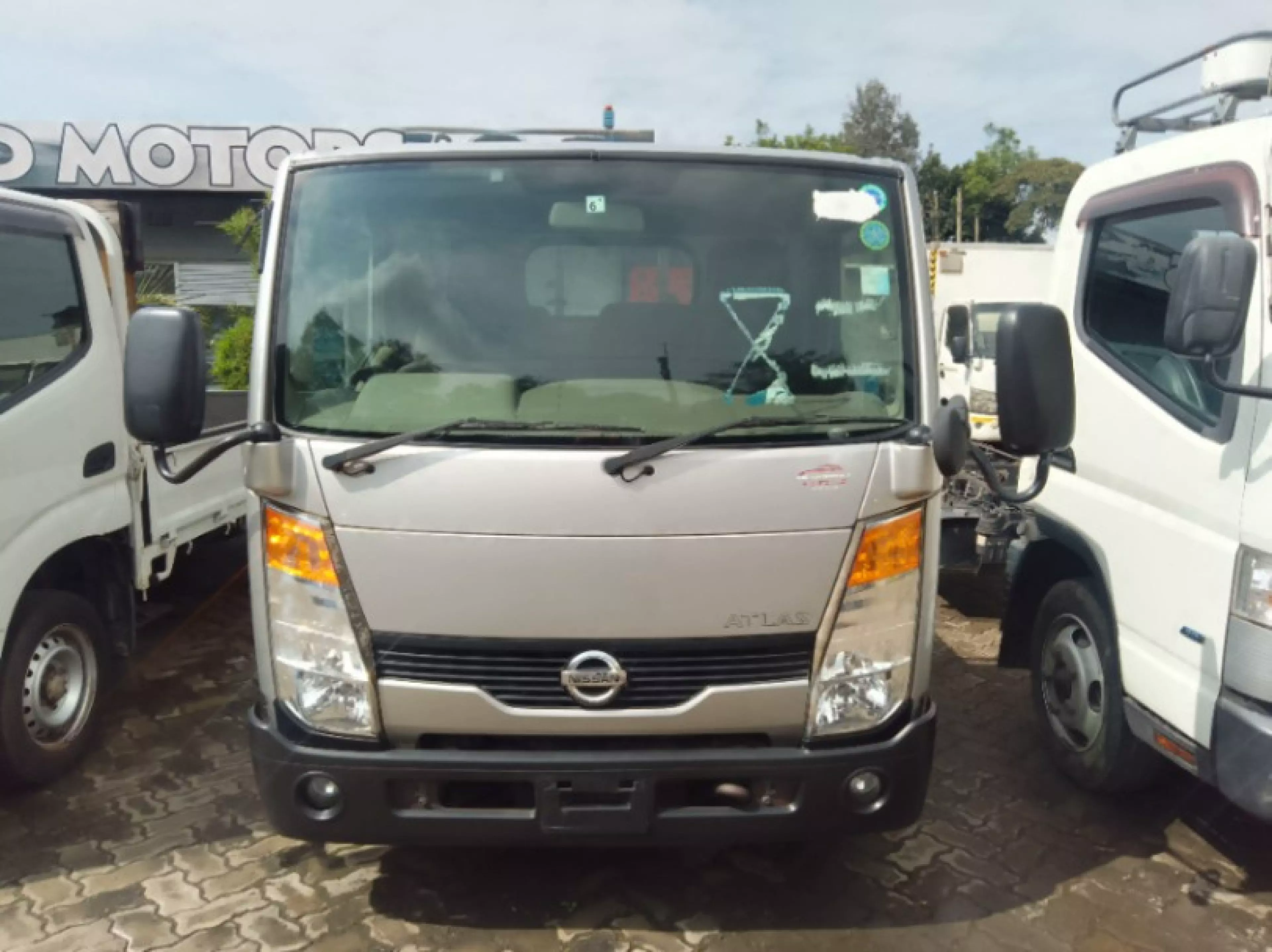 Nissan Atlas  - 2016