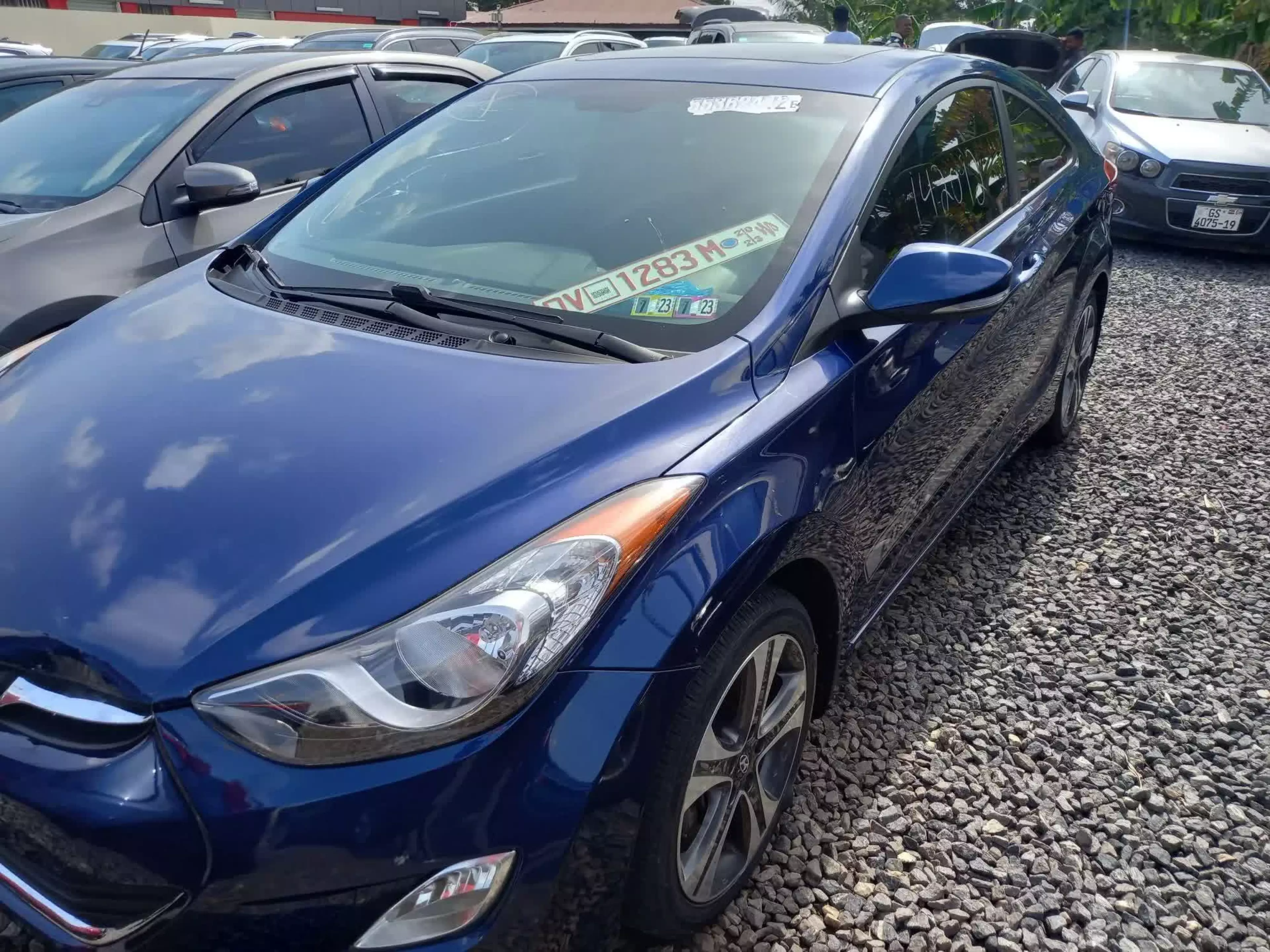 Hyundai Elantra - 2013