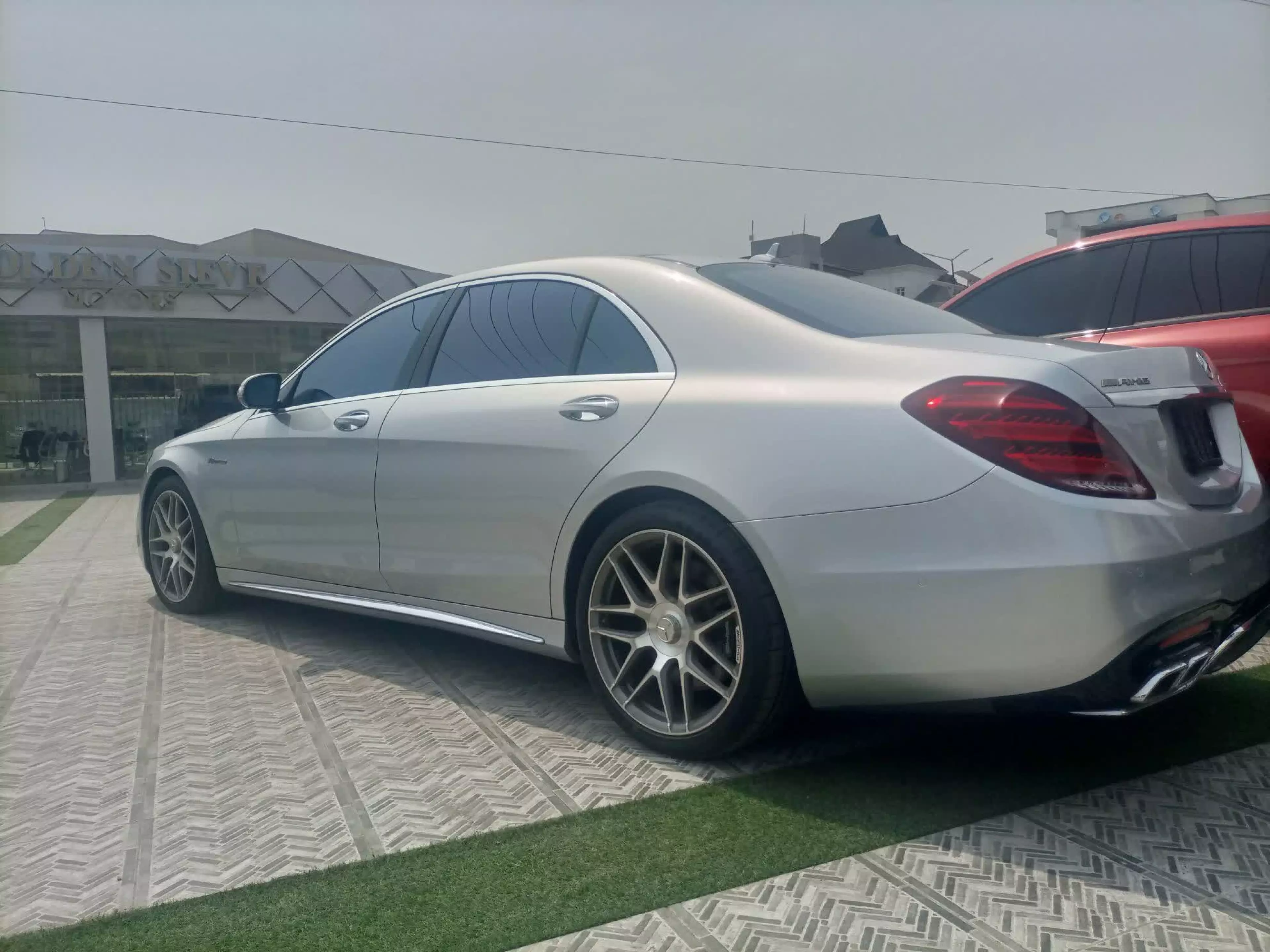 Mercedes-Benz S 63 AMG - 2019