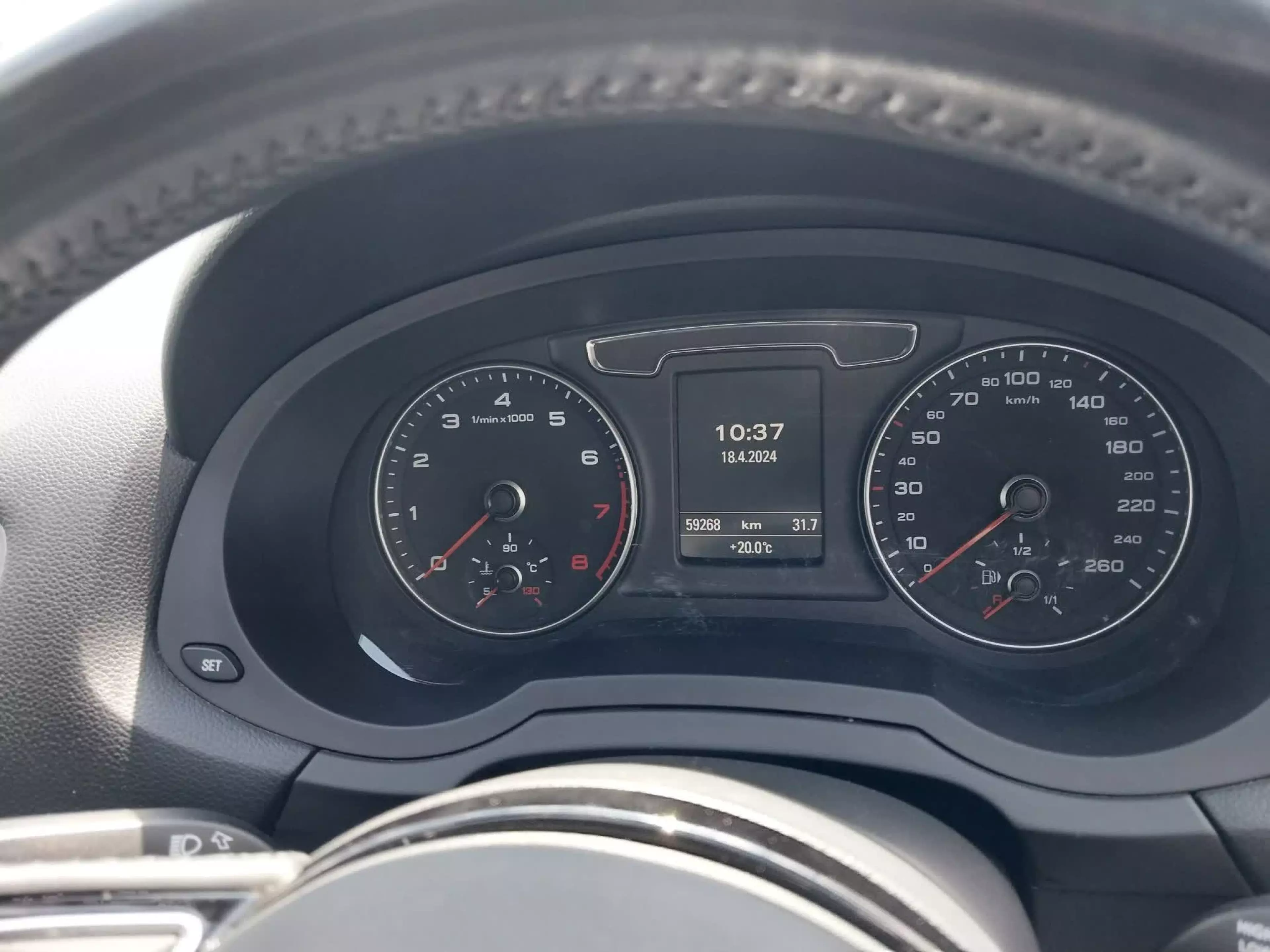 Audi Q3   - 2016