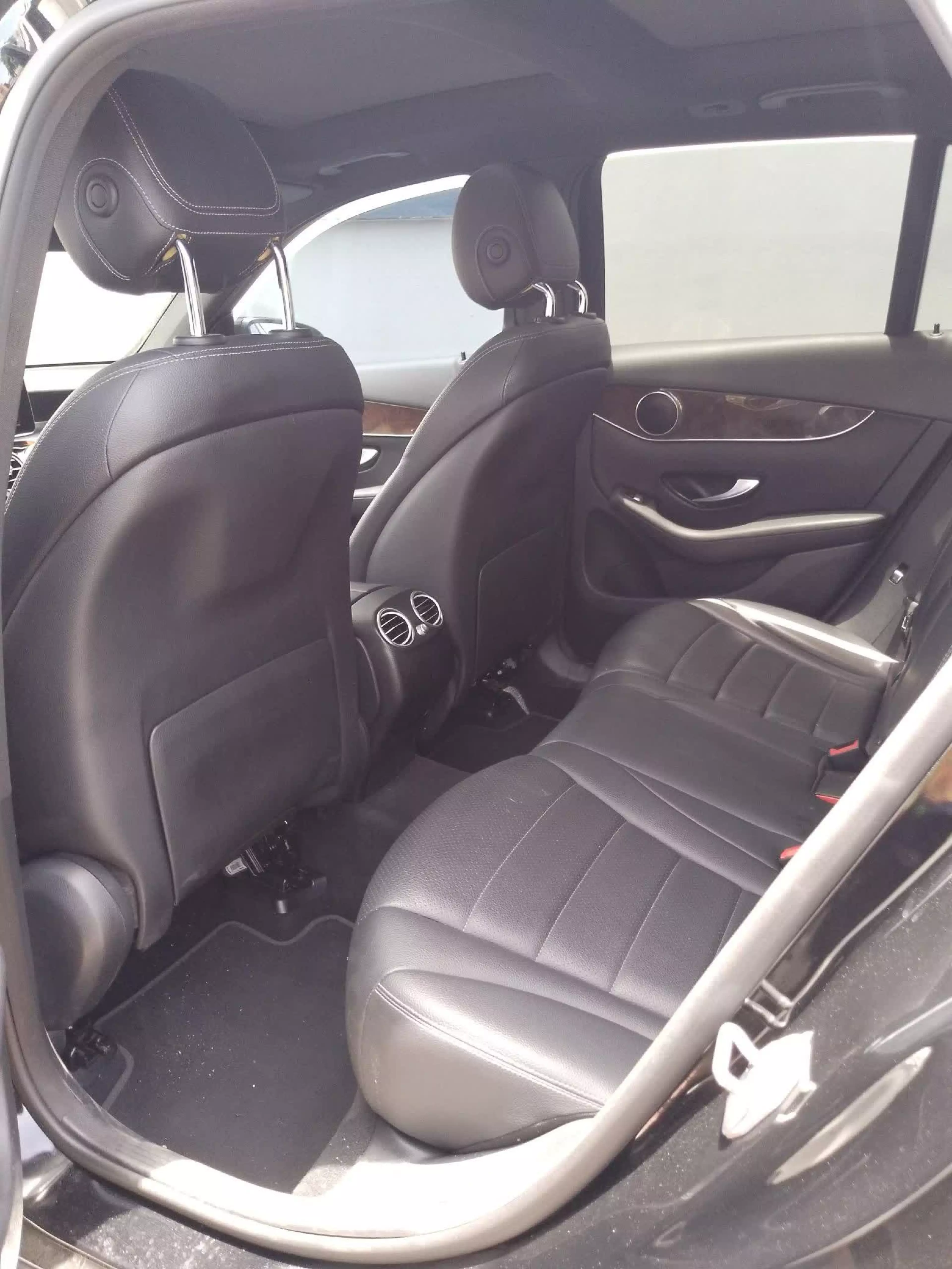 Mercedes-Benz GLC 300   - 2017