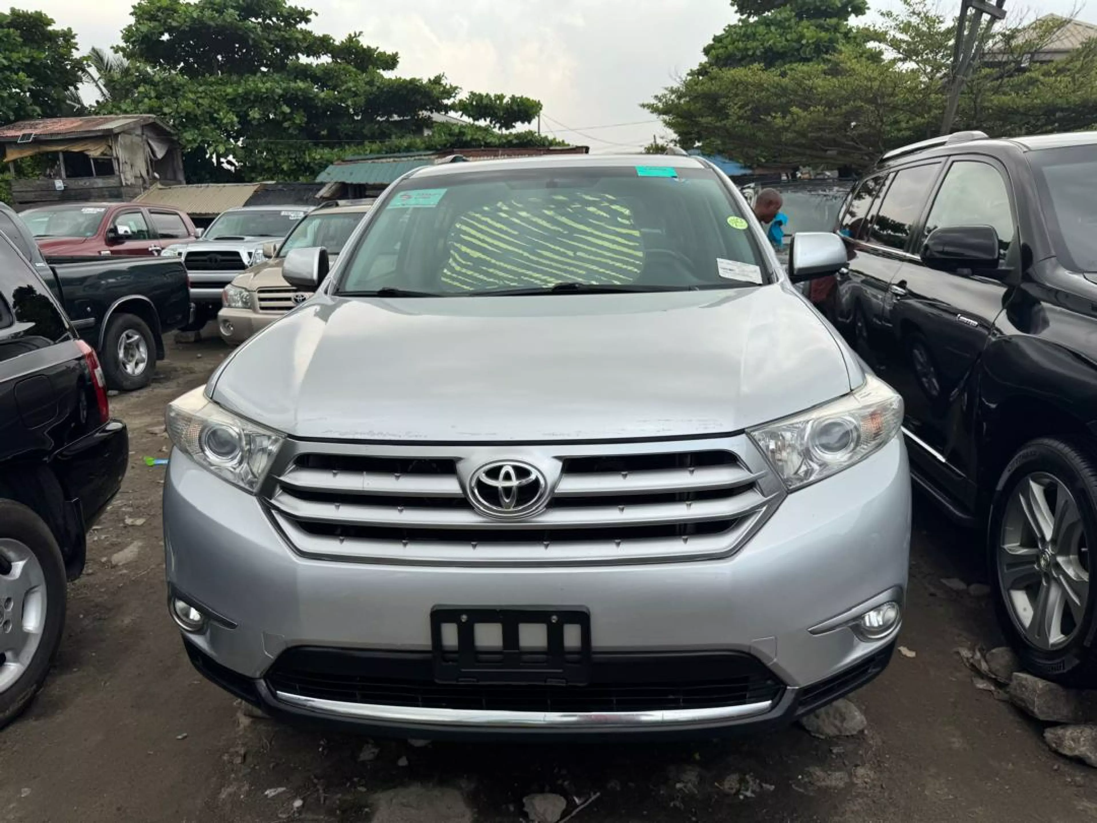 Toyota Highlander   - 2012