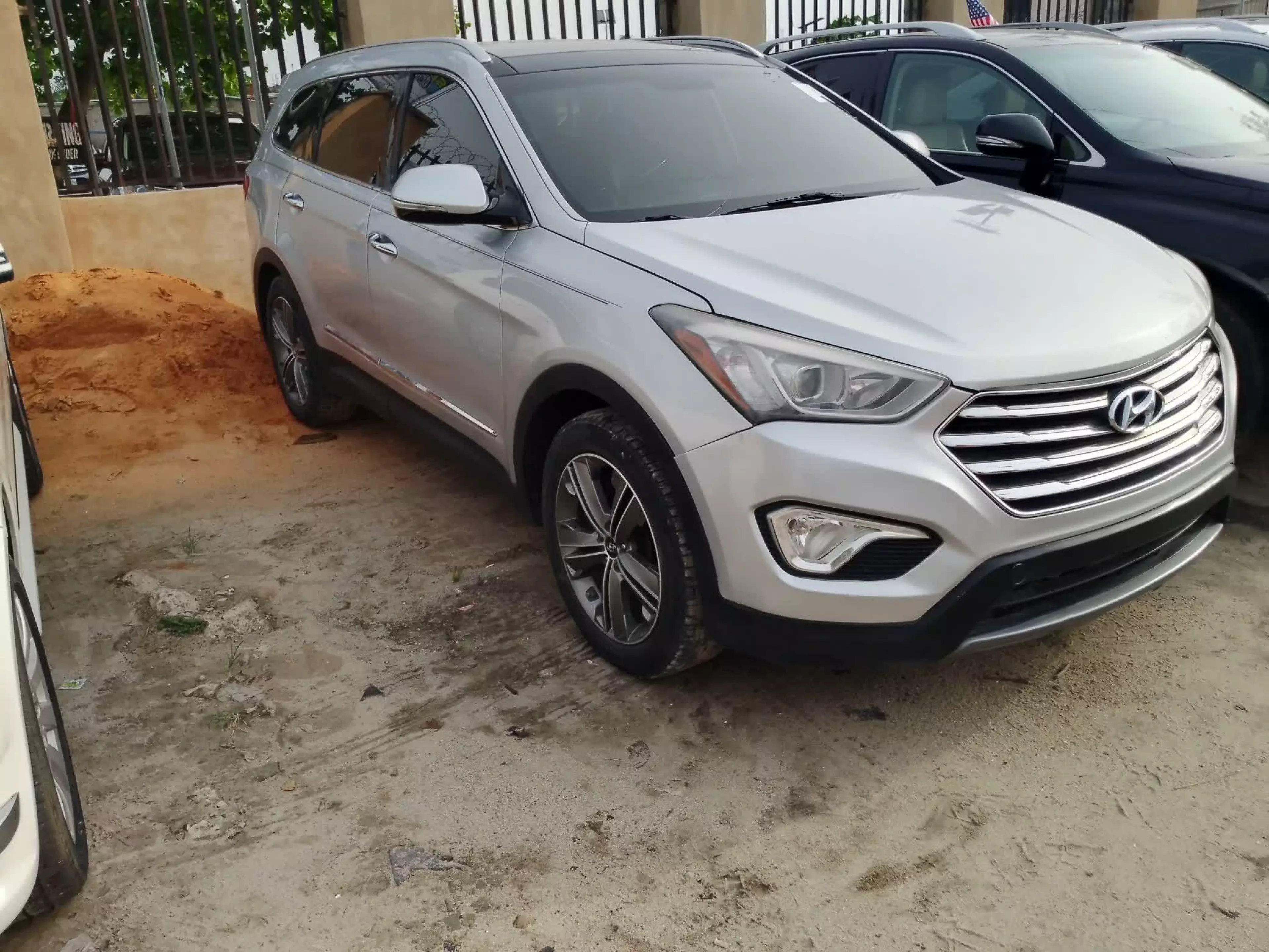 Hyundai Santa Fe - 2014
