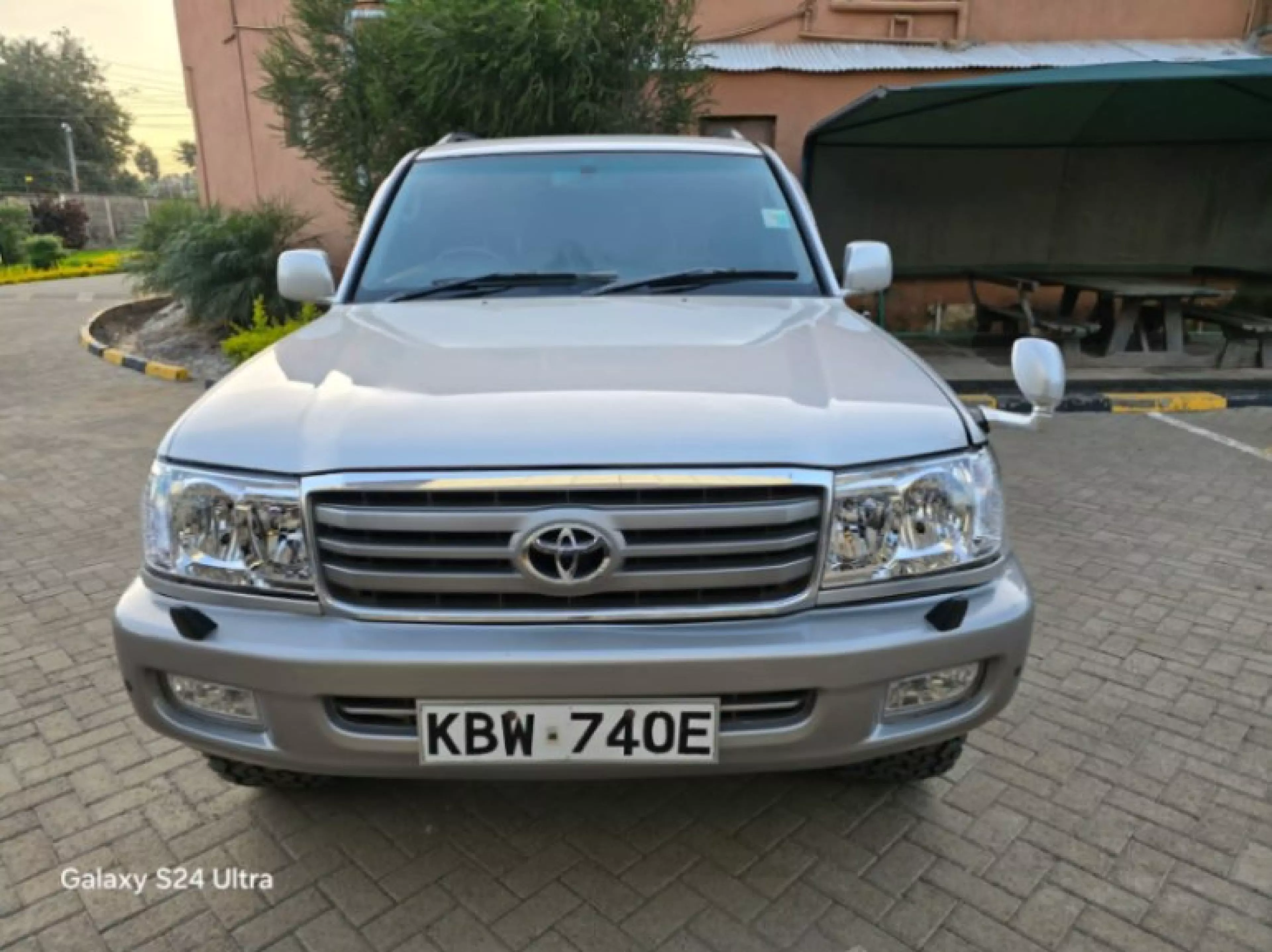 Toyota Land Cruiser - 2006