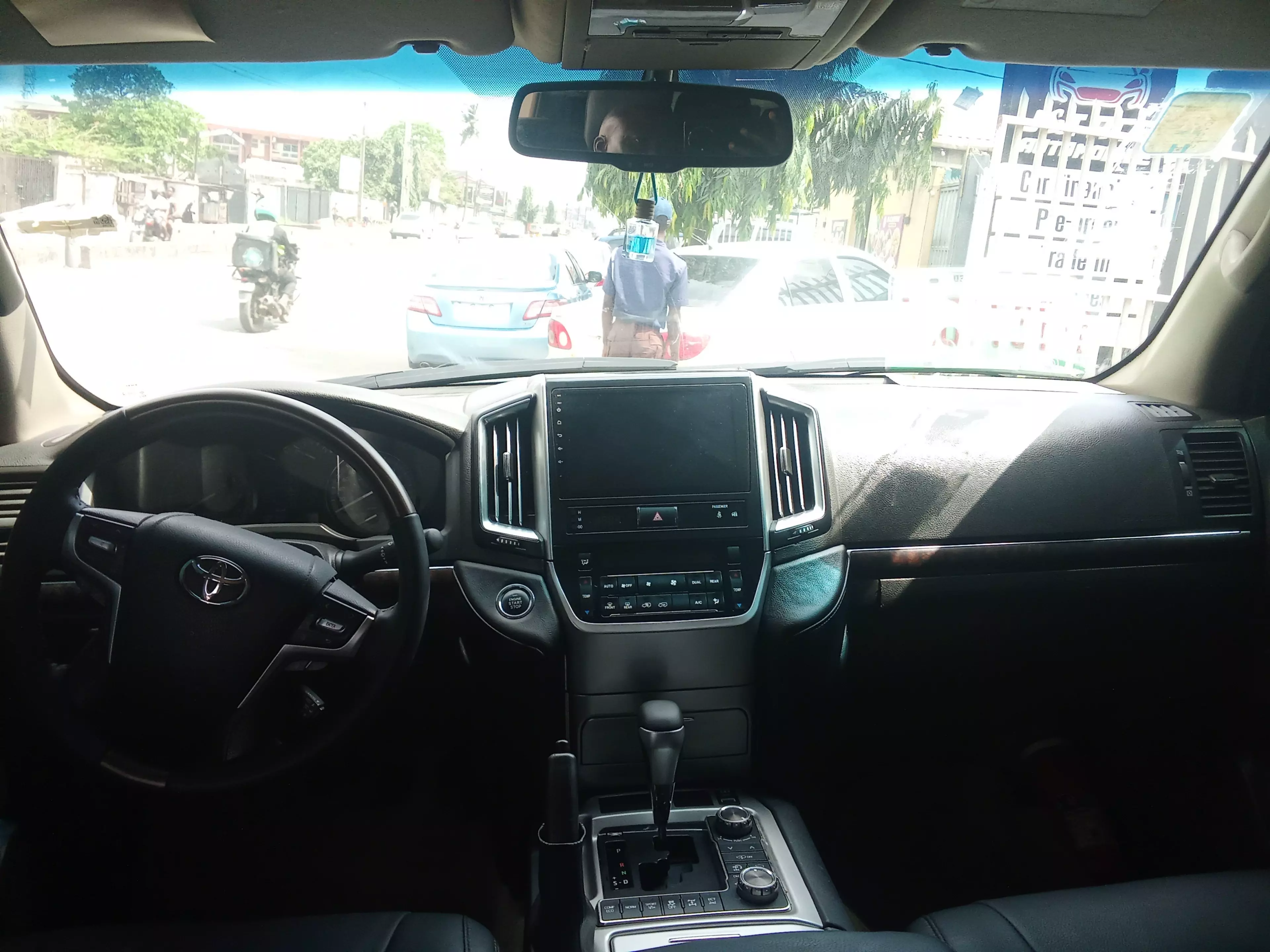 Toyota Land Cruiser   - 2010