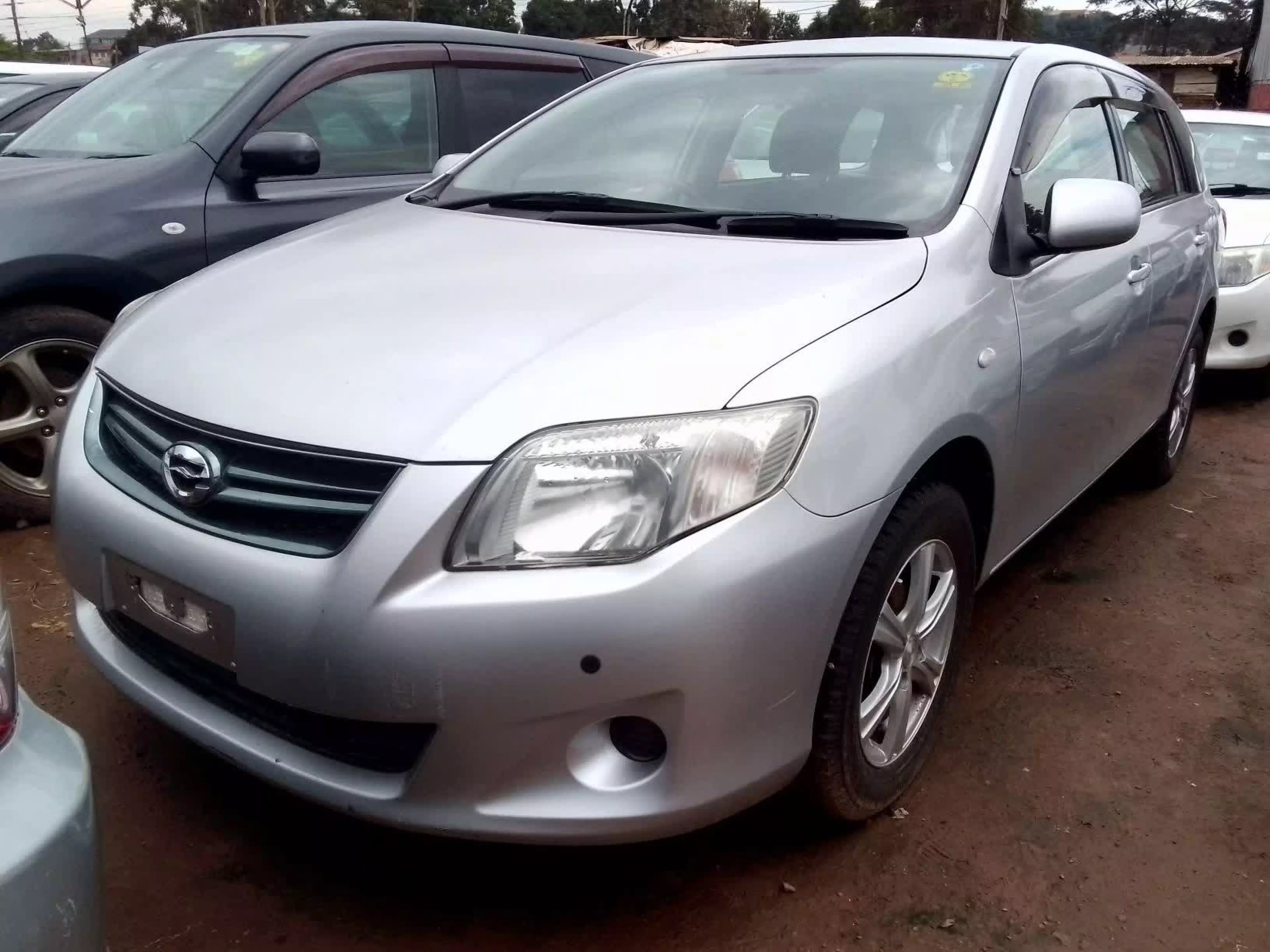 Toyota Fielder  - 2010