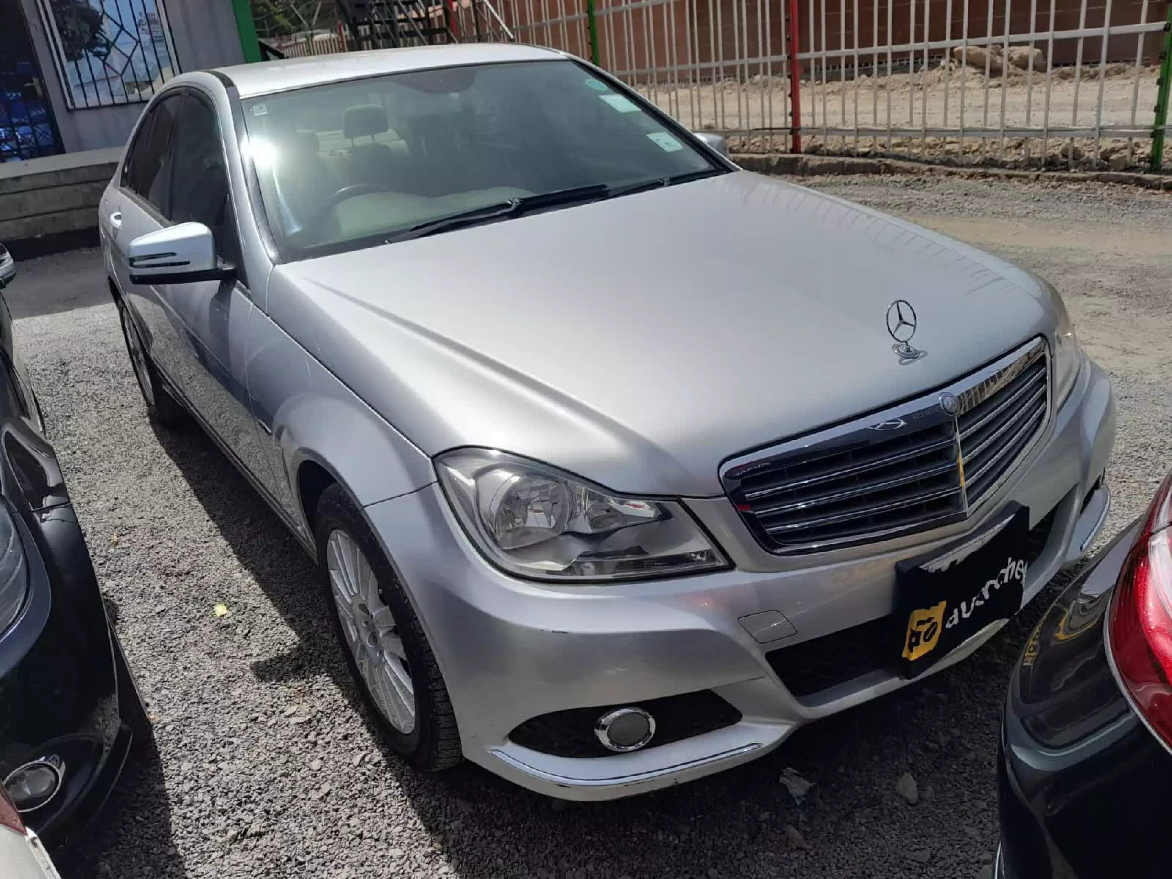 Mercedes-Benz C 200 - 2011