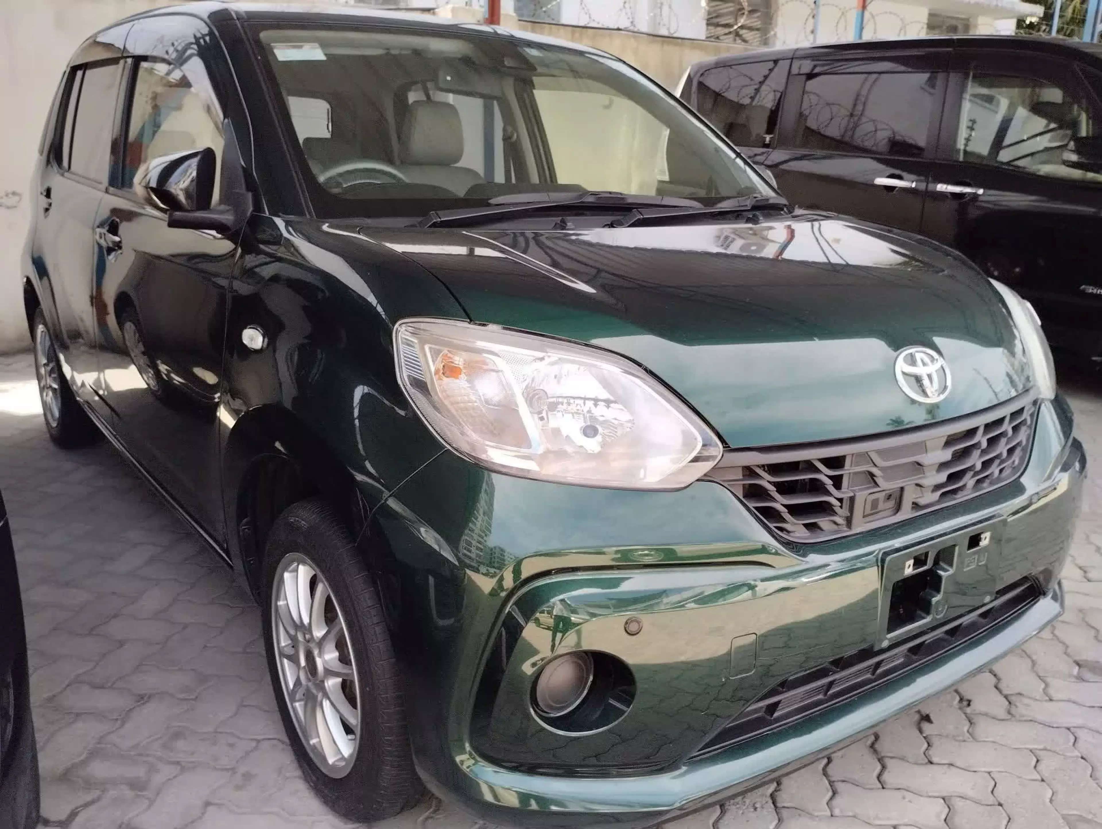 Toyota Passo - 2016